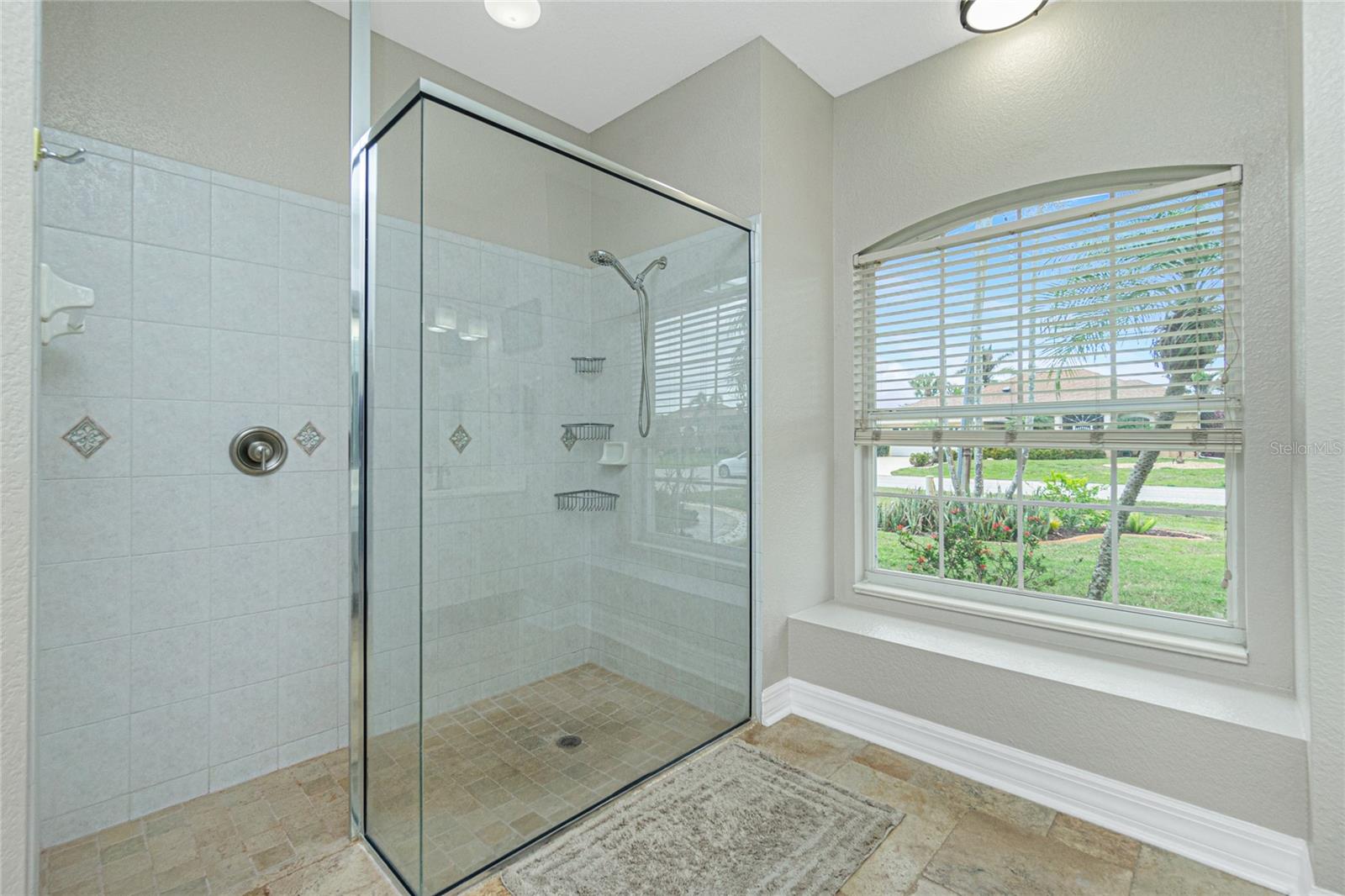 594 ROTONDA CIR, ROTONDA WEST, FL, 33947