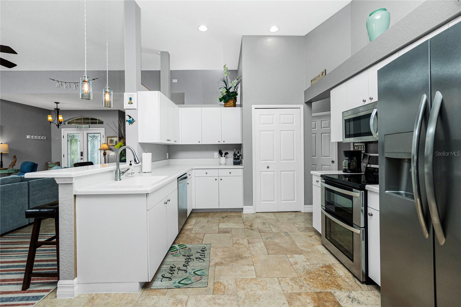 594 ROTONDA CIR, ROTONDA WEST, FL, 33947