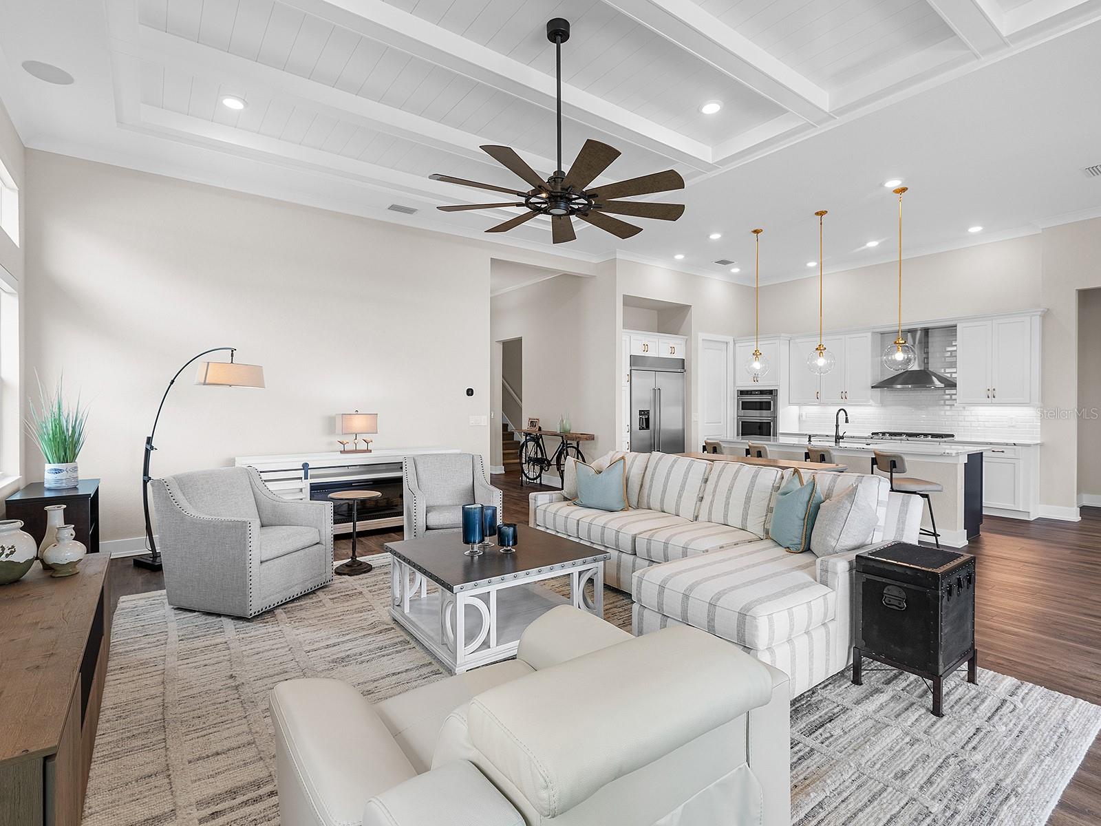 8050 REDONDA LOOP, LAKEWOOD RANCH, FL, 34202