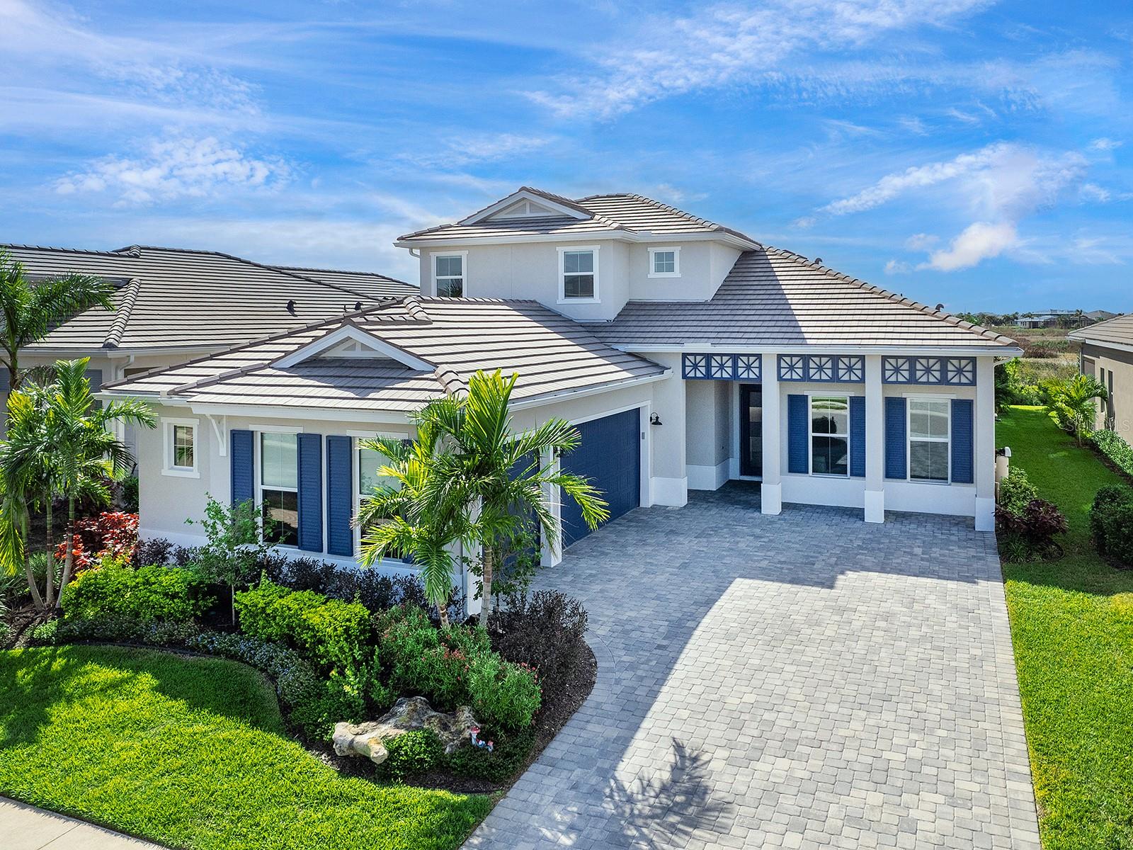 8050 REDONDA LOOP, LAKEWOOD RANCH, FL, 34202