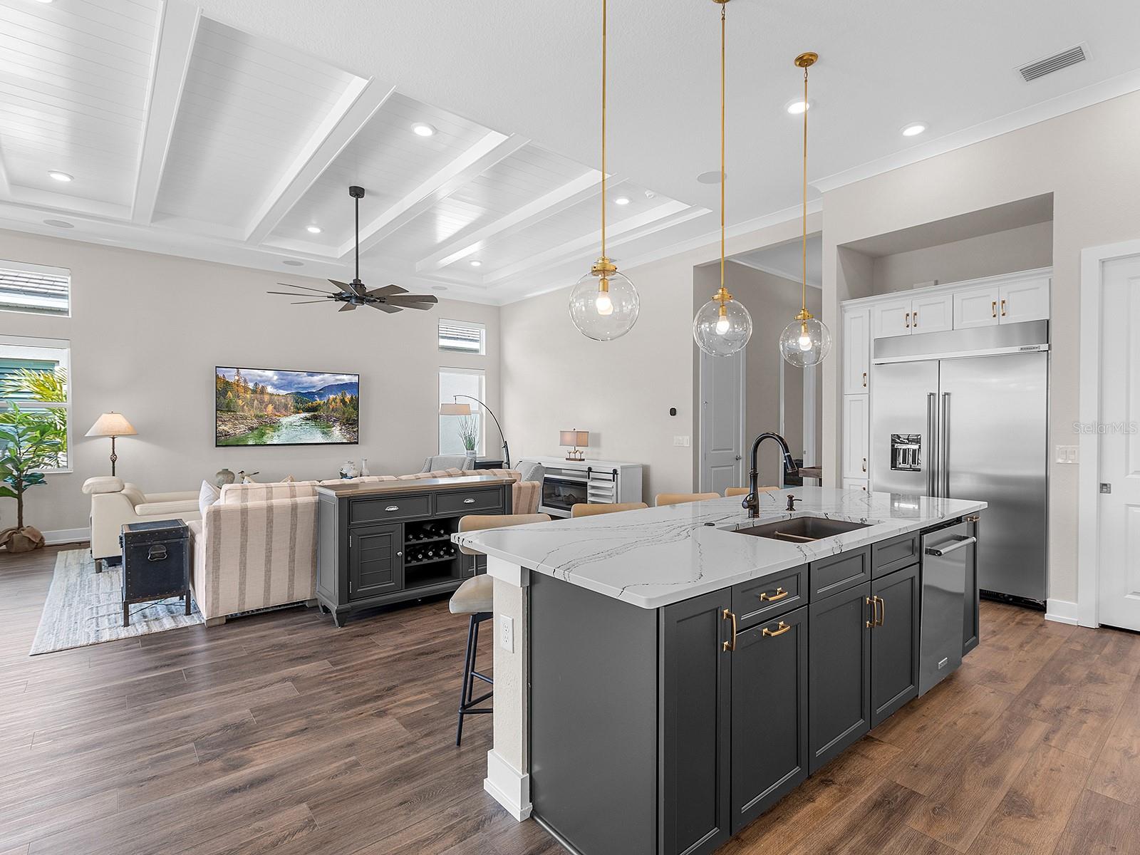 8050 REDONDA LOOP, LAKEWOOD RANCH, FL, 34202