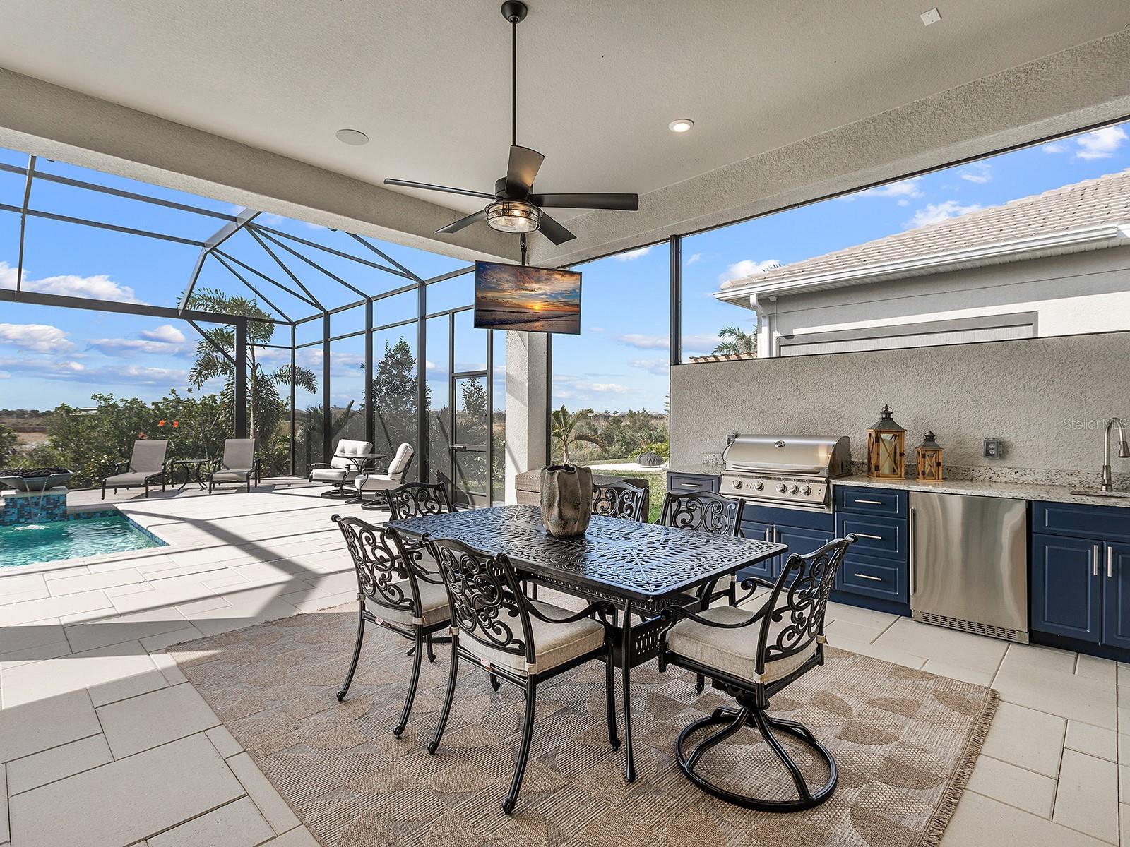 8050 REDONDA LOOP, LAKEWOOD RANCH, FL, 34202