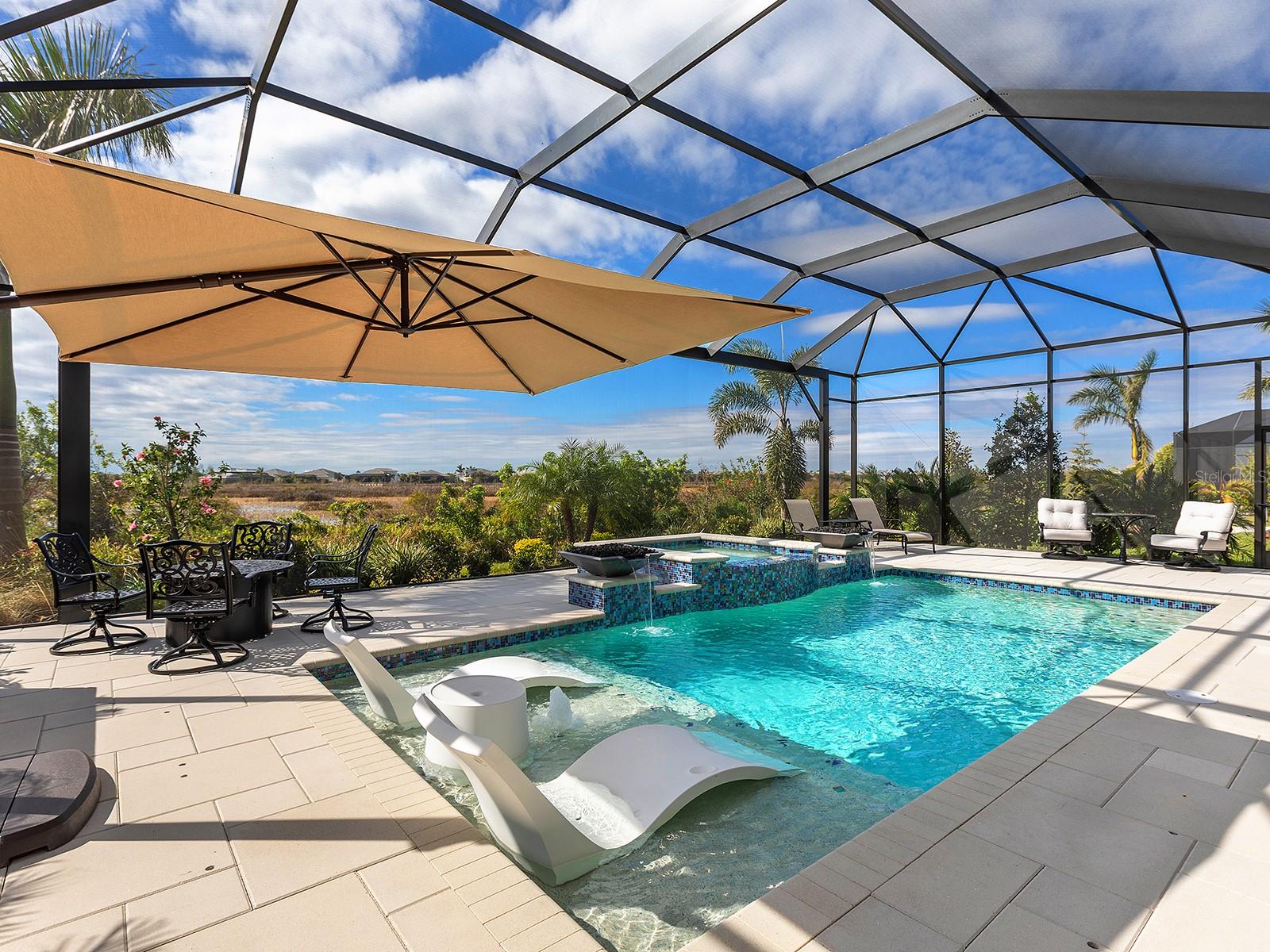 8050 REDONDA LOOP, LAKEWOOD RANCH, FL, 34202