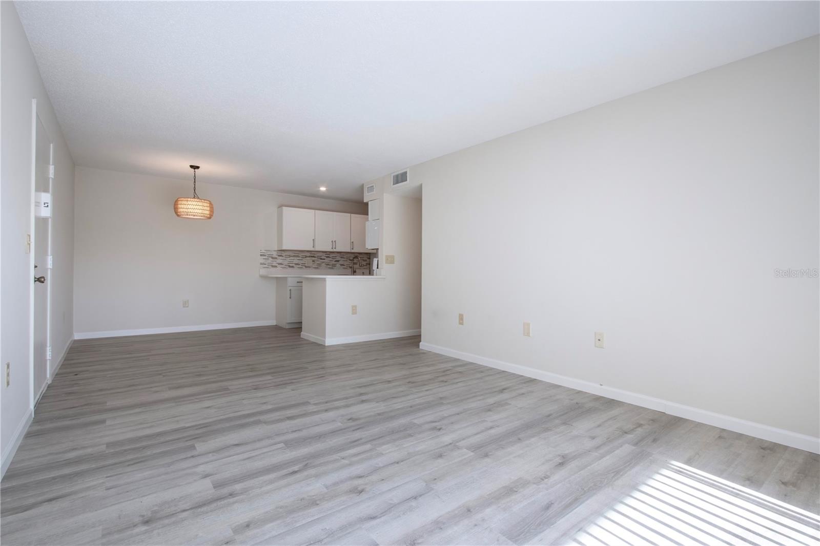 3259 BENEVA RD #102, SARASOTA, FL, 34232