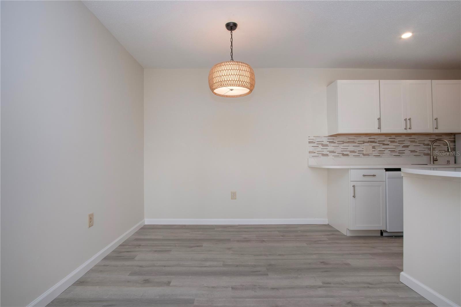 3259 BENEVA RD #102, SARASOTA, FL, 34232