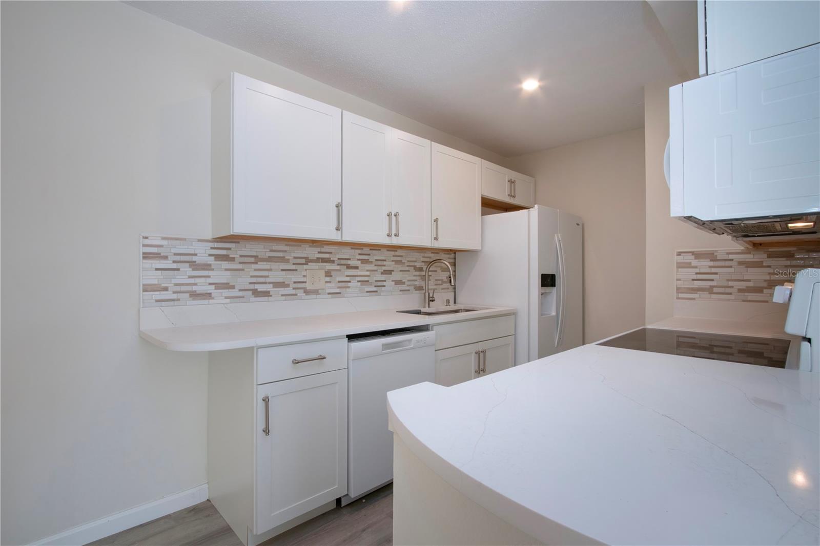 3259 BENEVA RD #102, SARASOTA, FL, 34232