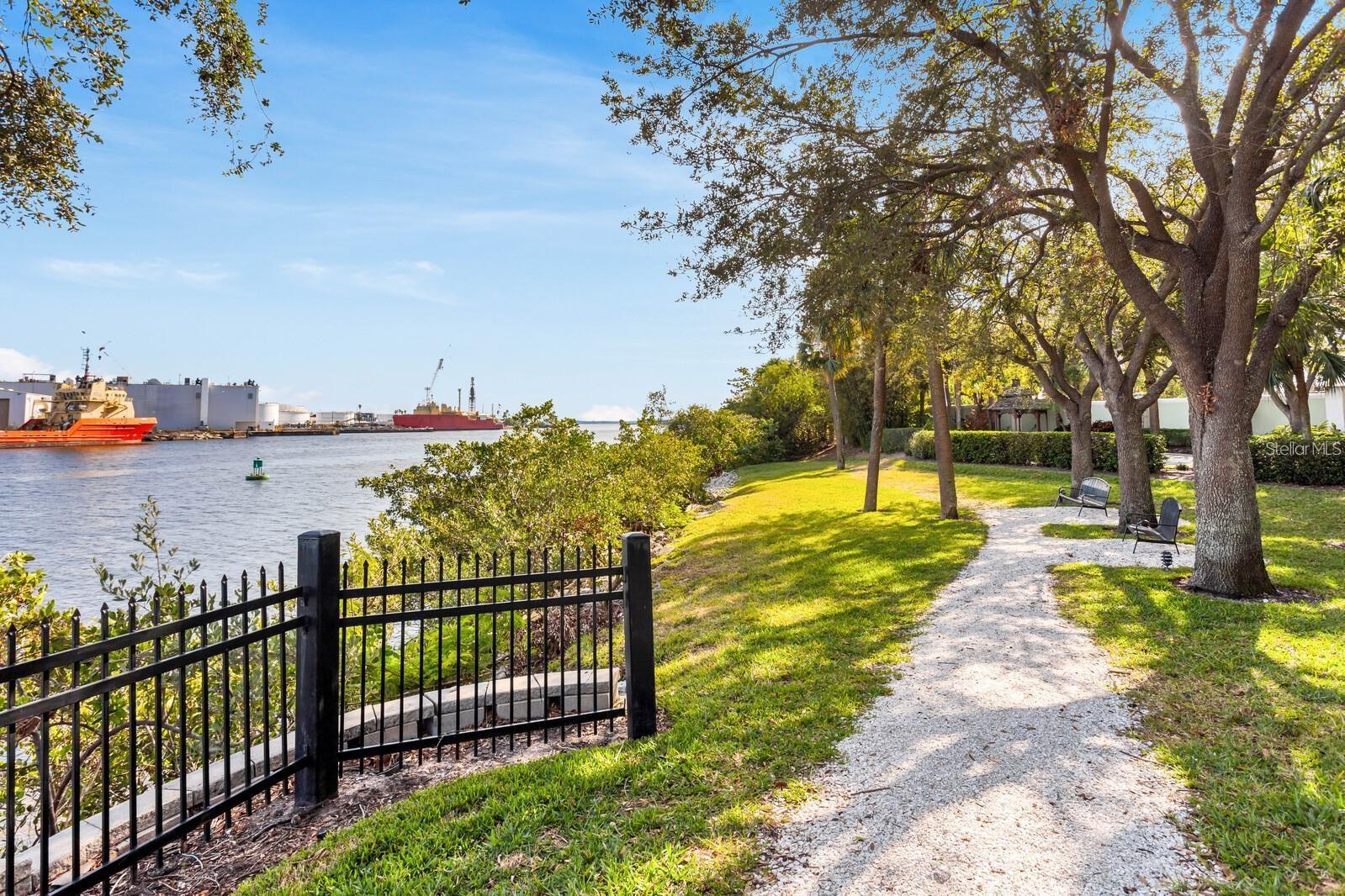 1405 HARBOUR WALK RD, TAMPA, FL, 33602