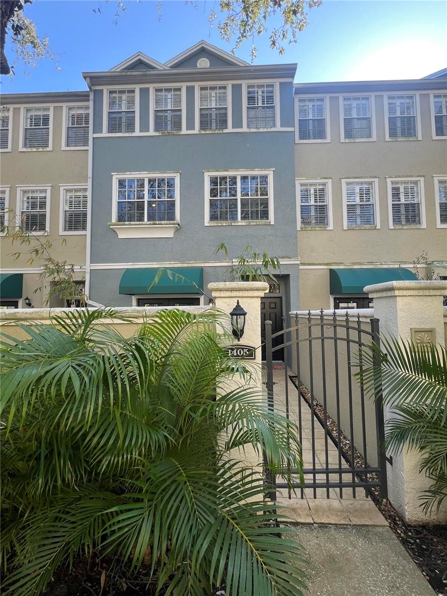 1405 HARBOUR WALK RD, TAMPA, FL, 33602