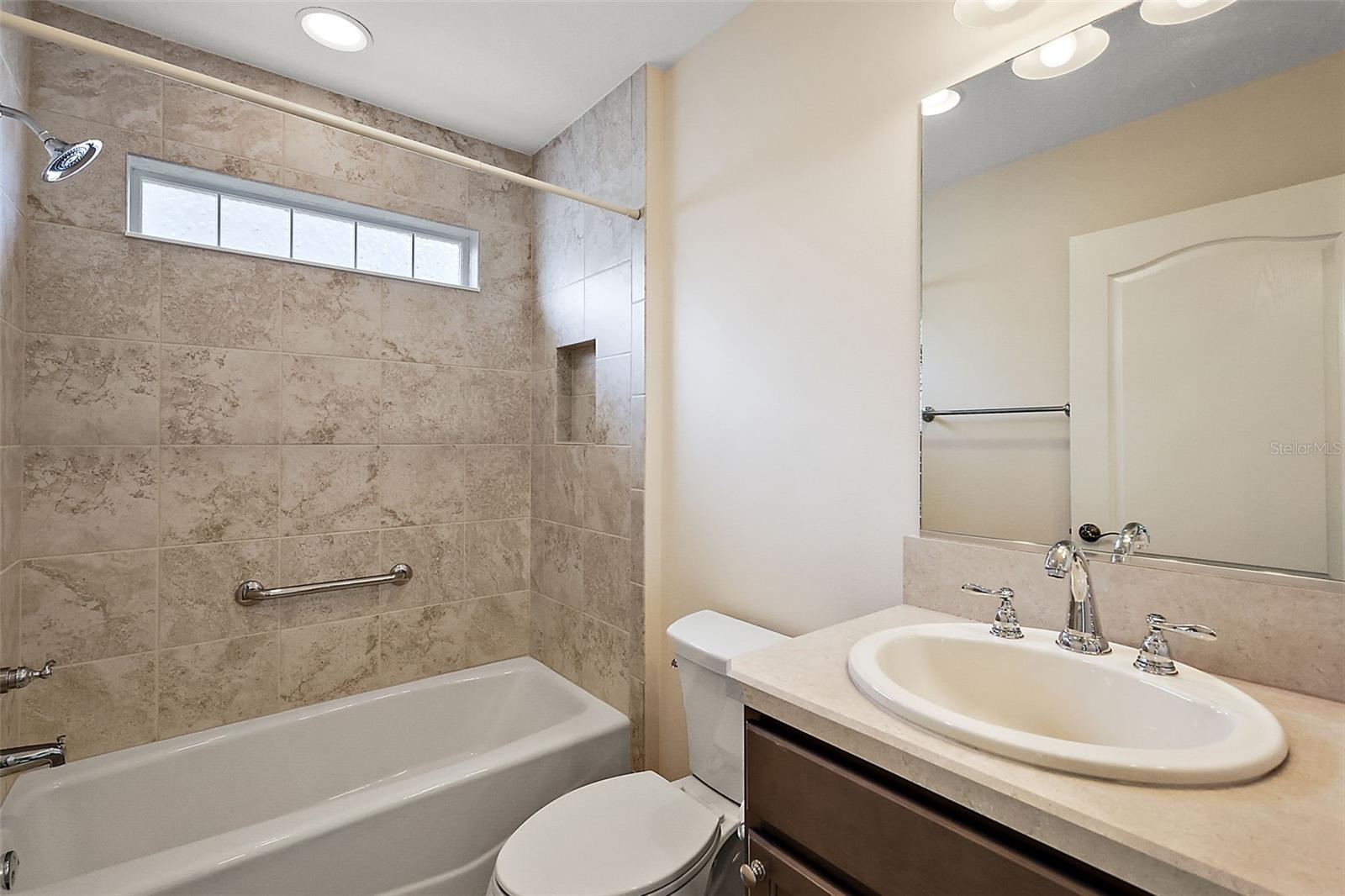 507 DELFIN RD, THE VILLAGES, FL, 32163