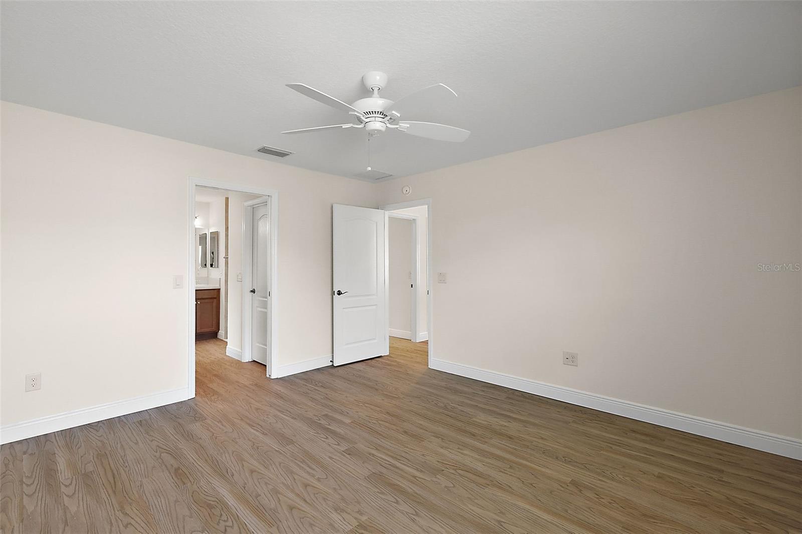 507 DELFIN RD, THE VILLAGES, FL, 32163