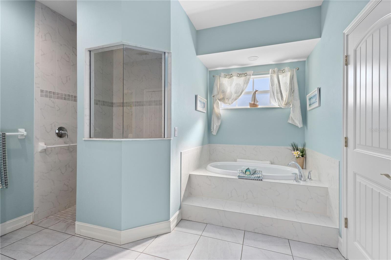1966 TROUT CIR, ENGLEWOOD, FL, 34224