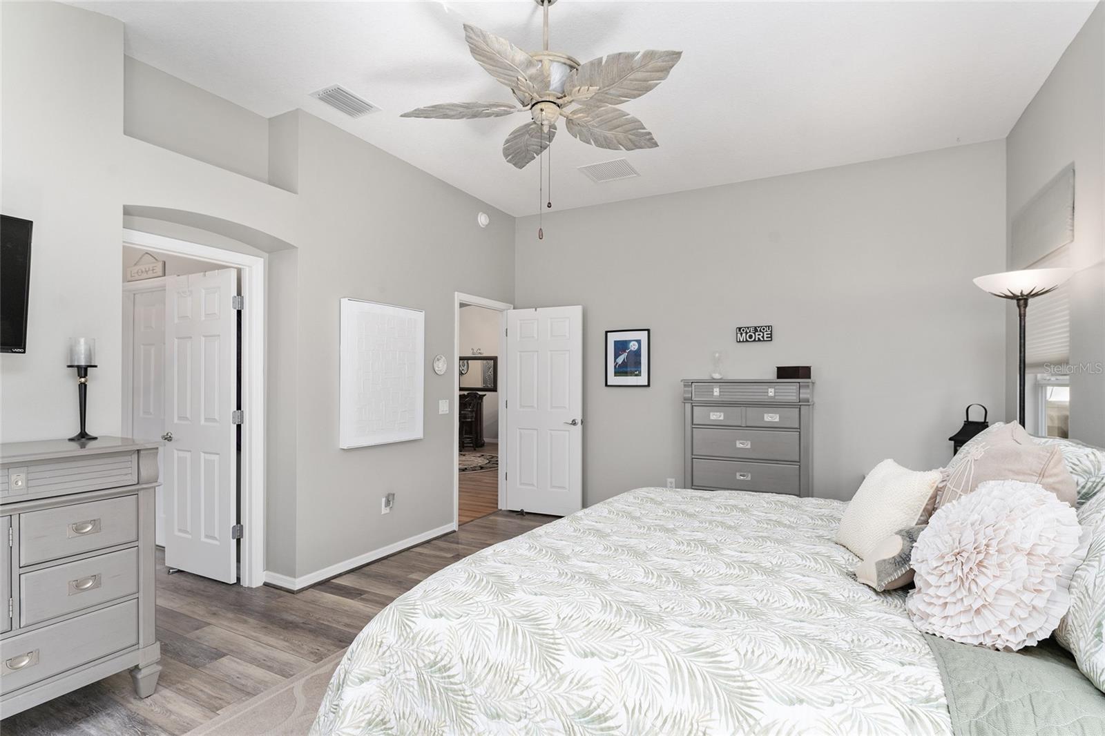 12037 NE 51ST CIR, OXFORD, FL, 34484