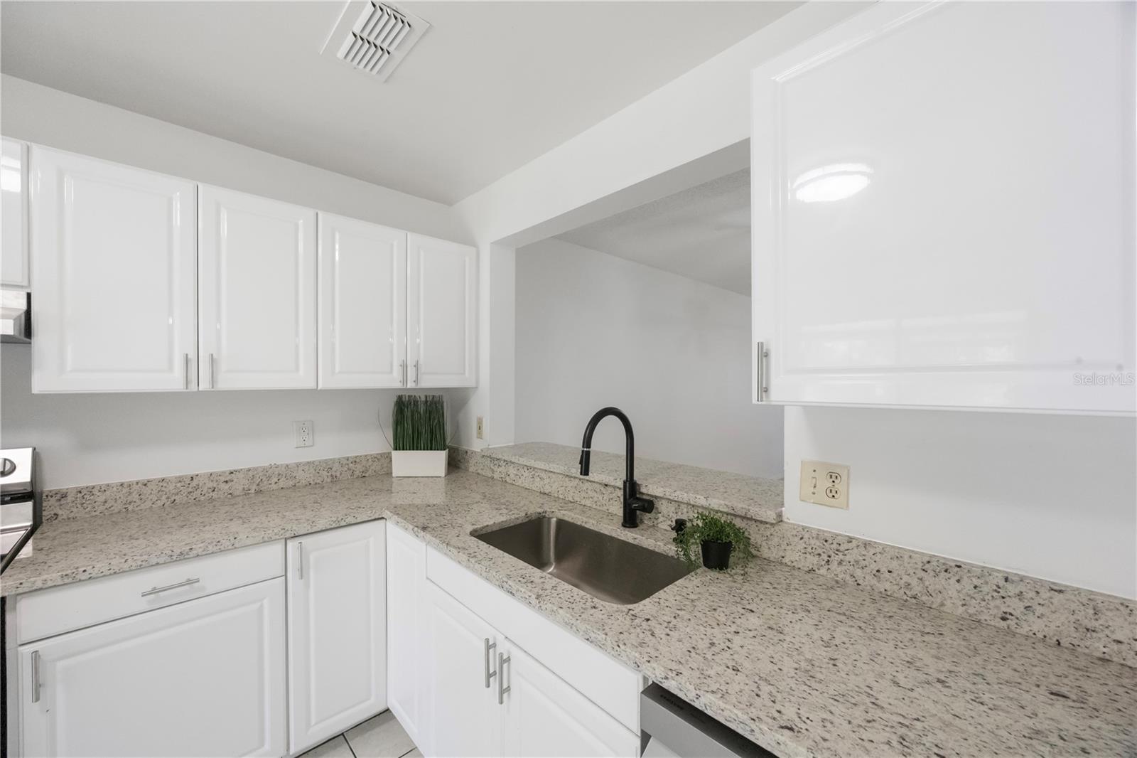 5100 BURCHETTE RD #3204, TAMPA, FL, 33647