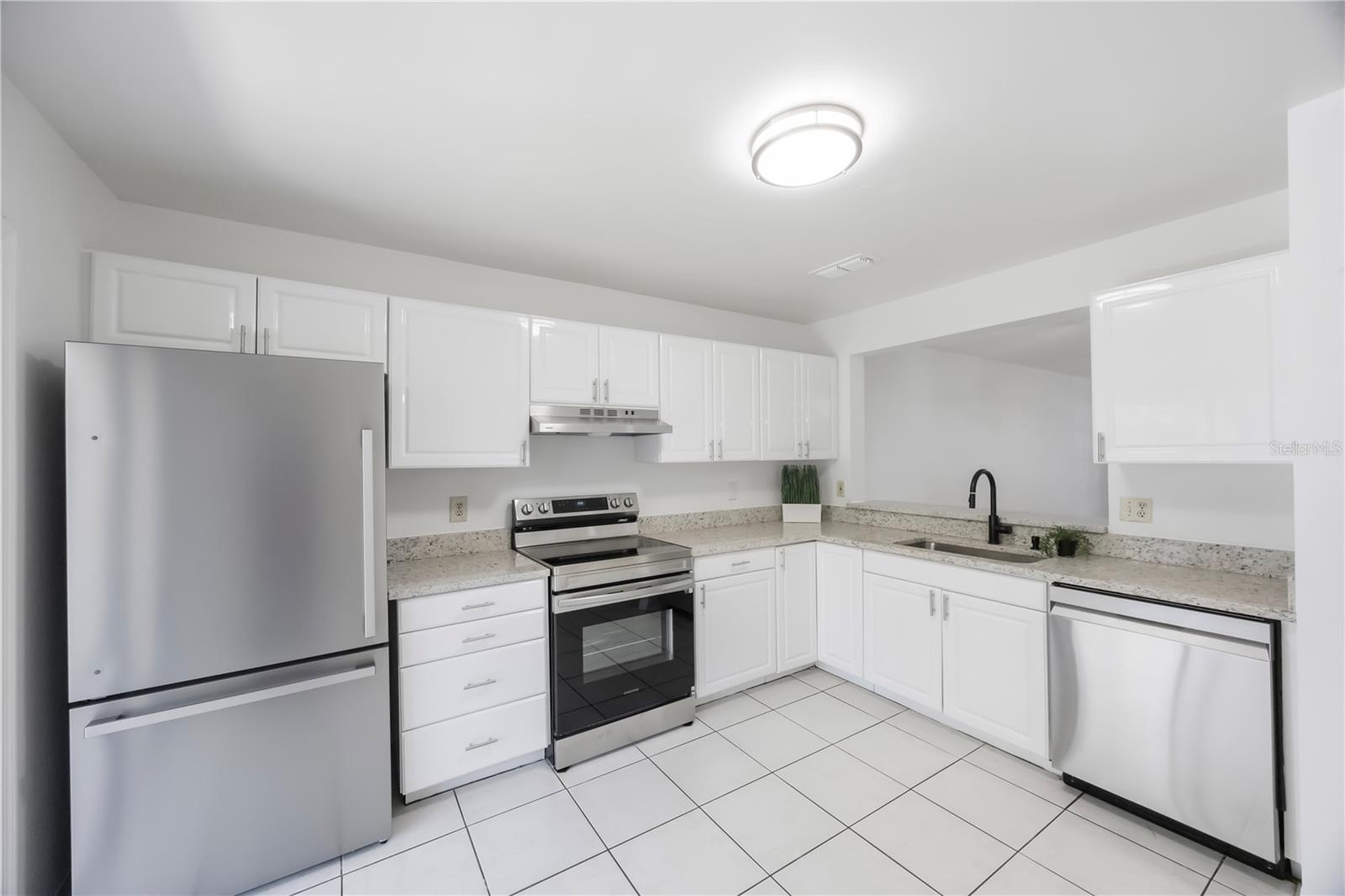 5100 BURCHETTE RD #3204, TAMPA, FL, 33647