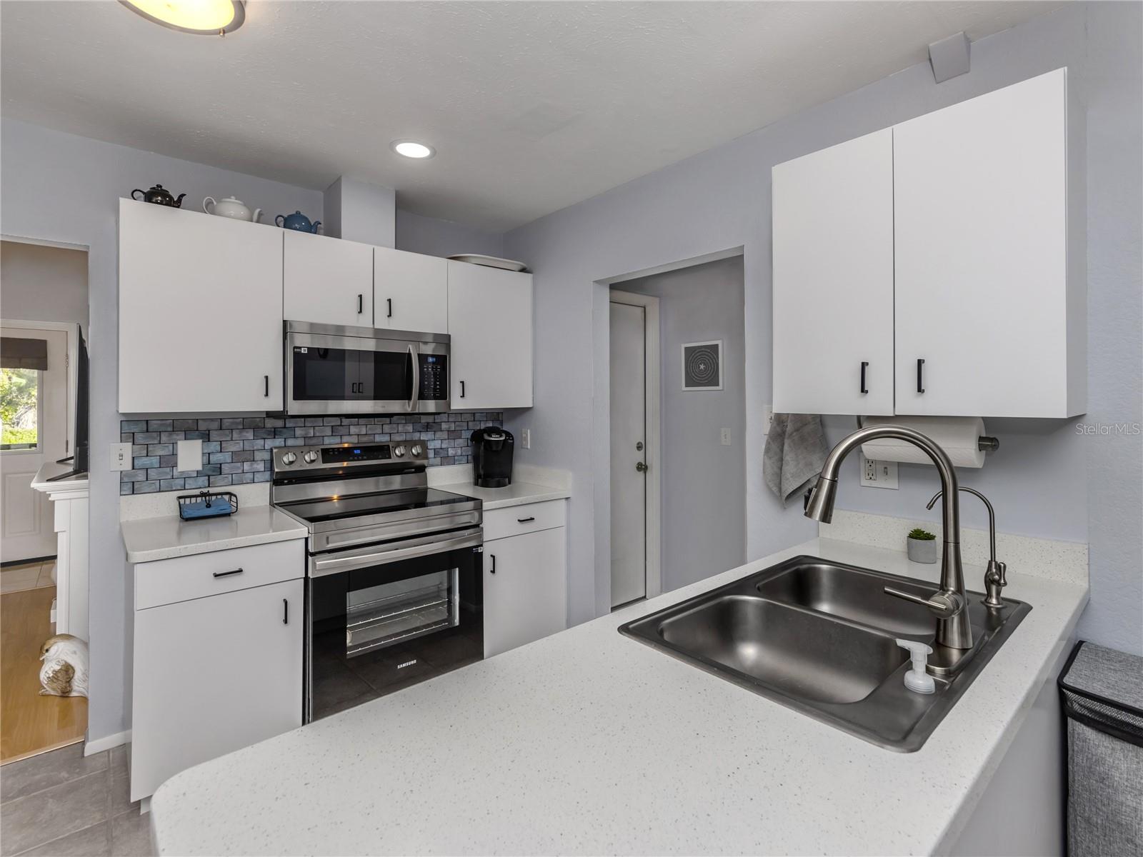 1041 CITRUS RD, VENICE, FL, 34293