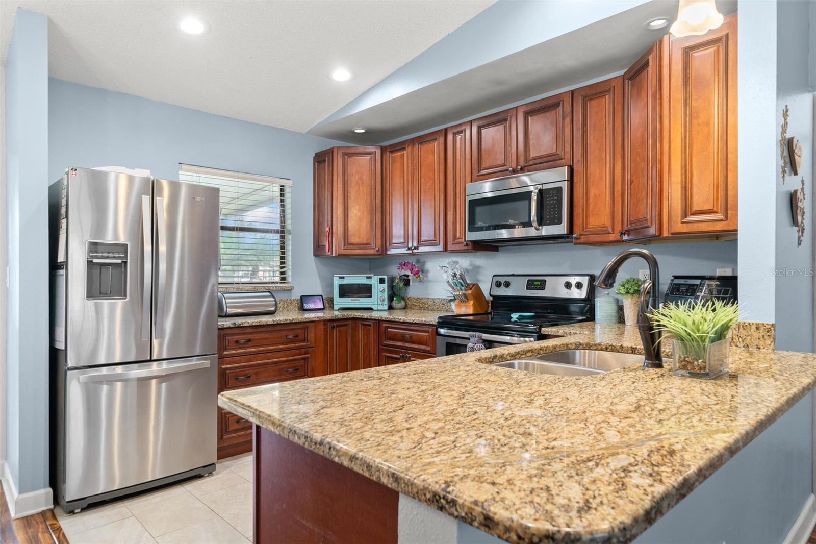 4084 LAKE BLVD, CLEARWATER, FL, 33762