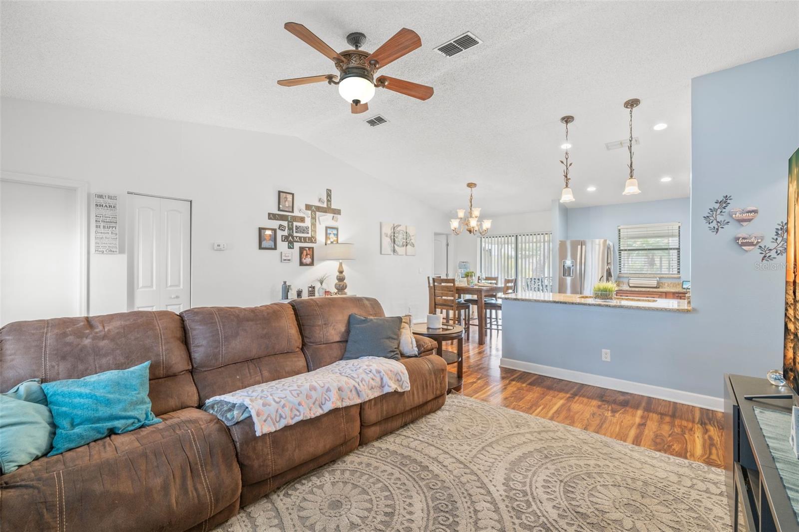 4084 LAKE BLVD, CLEARWATER, FL, 33762