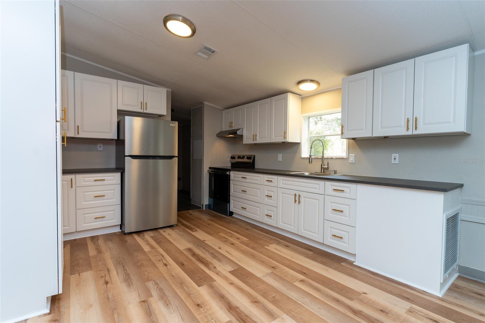 12816 MIDVALE AVE, NEW PORT RICHEY, FL, 34654