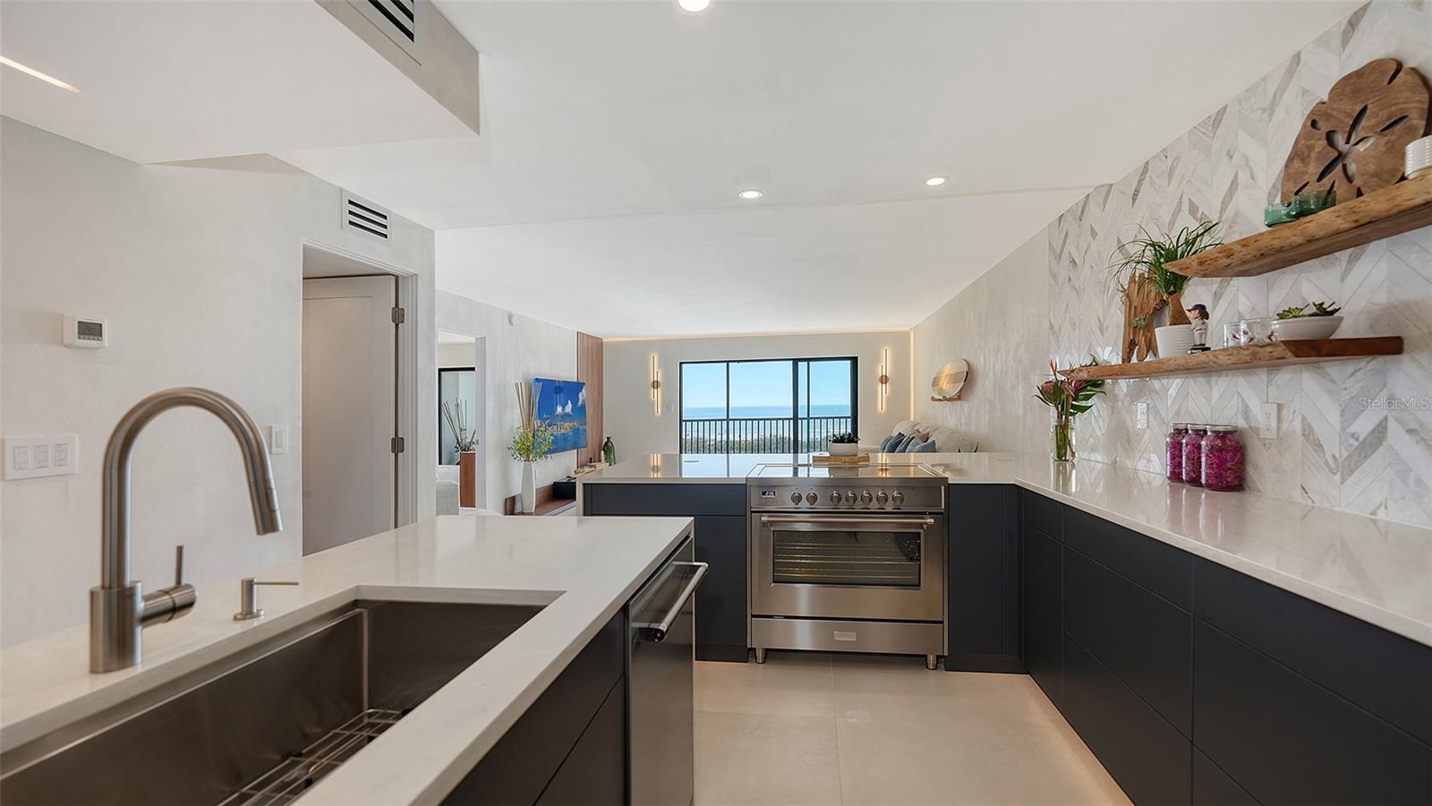 420 BEACH RD #407, SARASOTA, FL, 34242