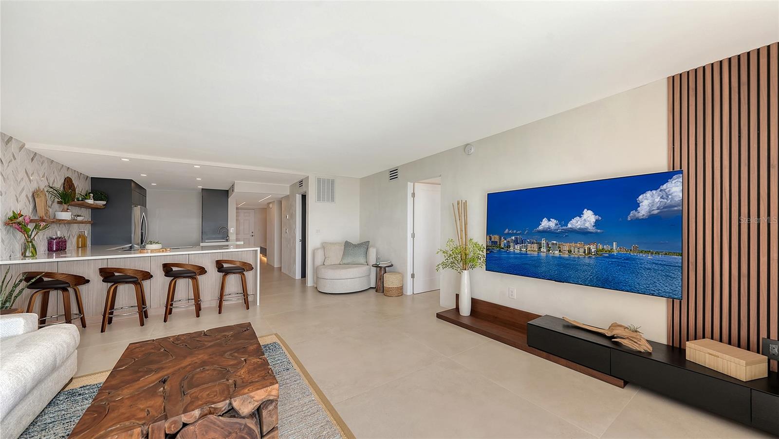 420 BEACH RD #407, SARASOTA, FL, 34242