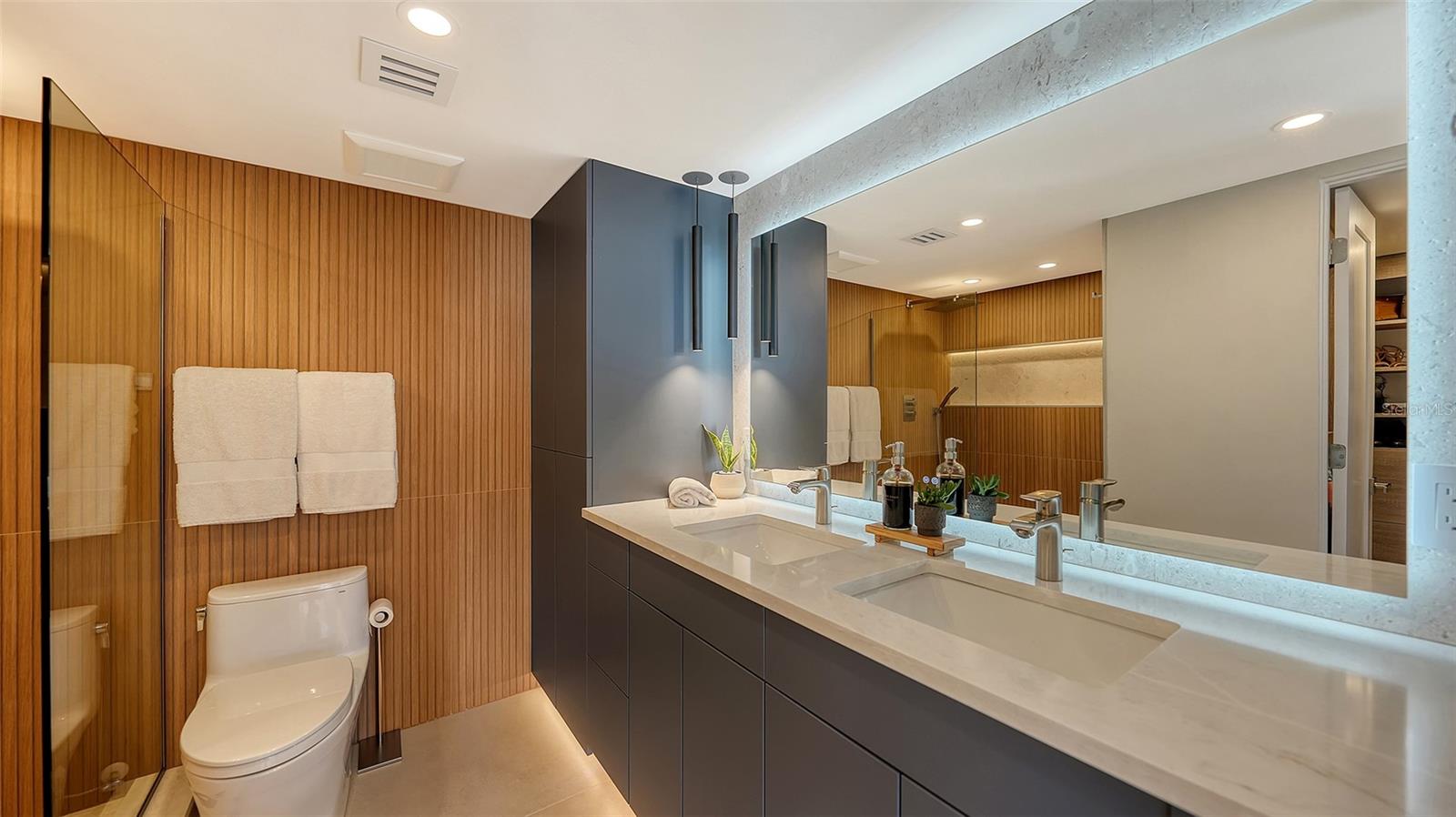 420 BEACH RD #407, SARASOTA, FL, 34242