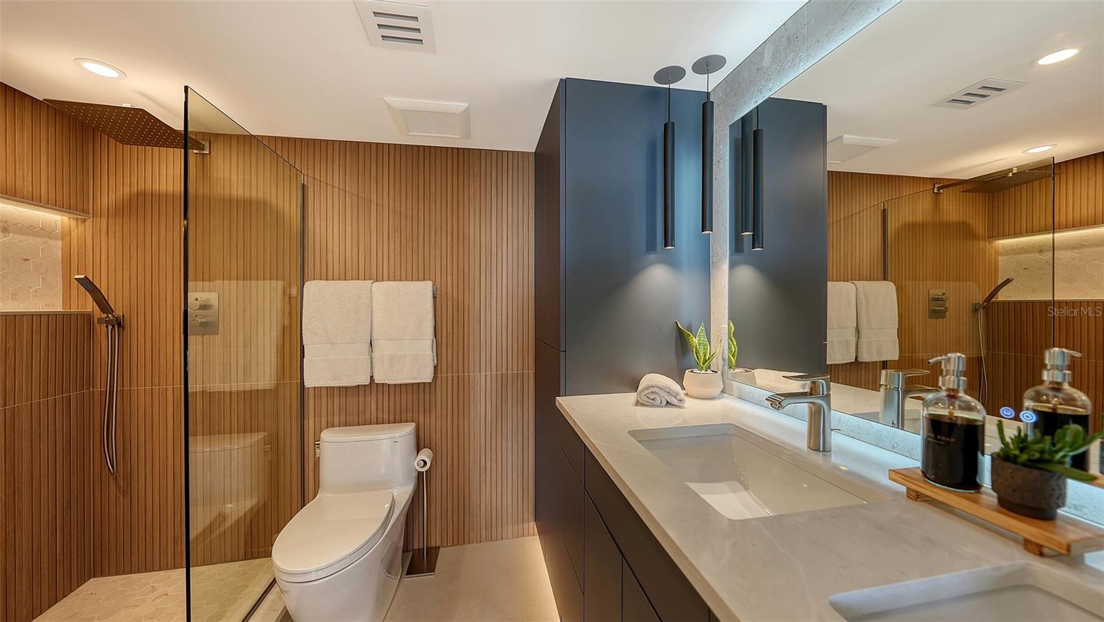 420 BEACH RD #407, SARASOTA, FL, 34242