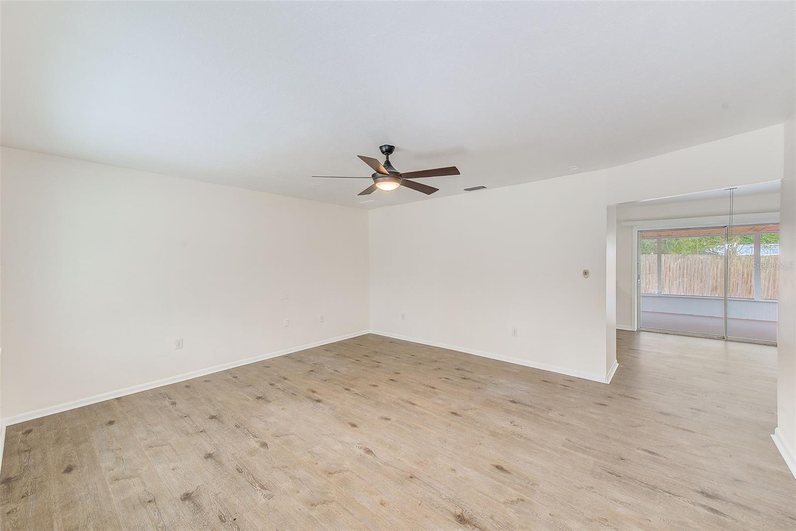 9714 SKEWLEE RD, THONOTOSASSA, FL, 33592