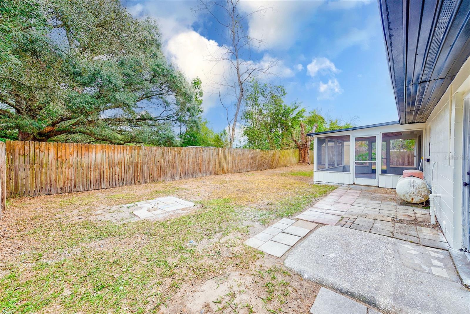 9714 SKEWLEE RD, THONOTOSASSA, FL, 33592