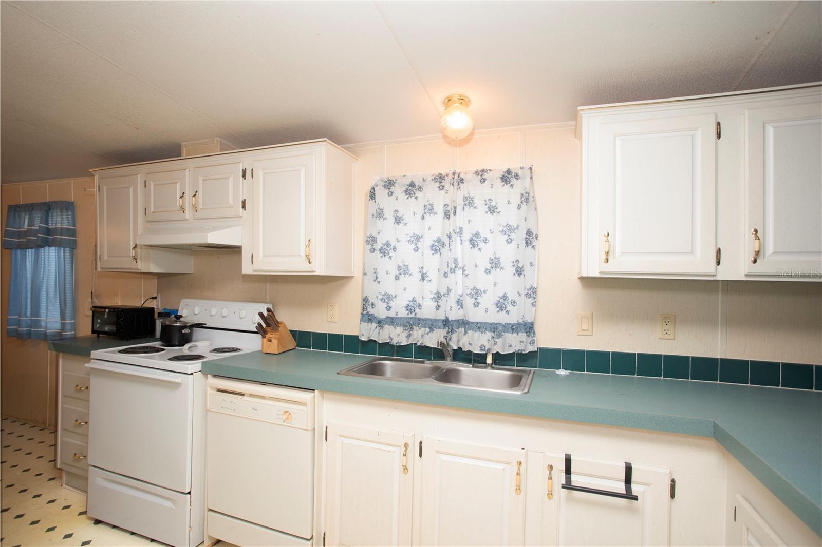 529 CONNELL GROVES LN, PLANT CITY, FL, 33567