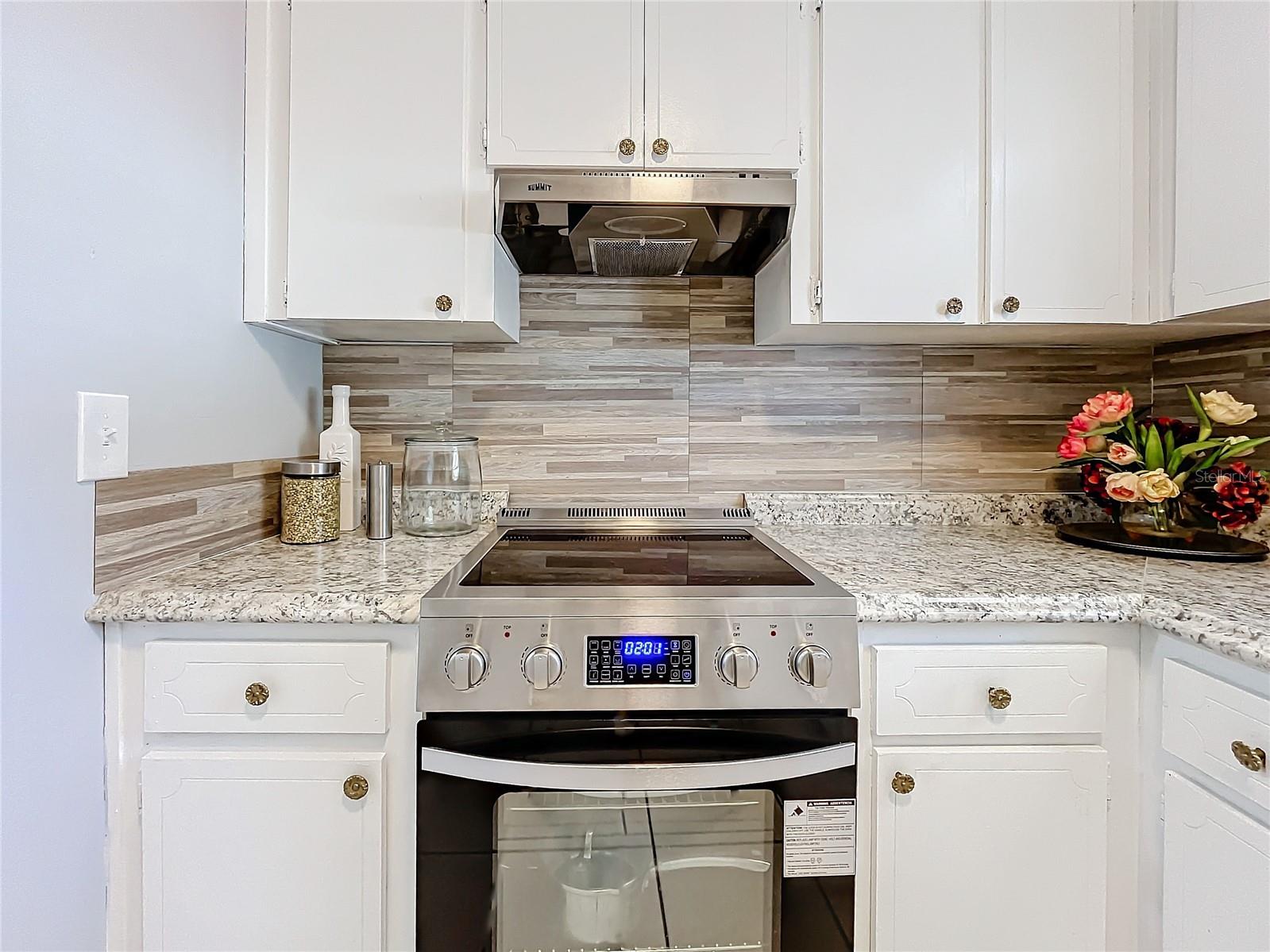 139 SE JEFFERSON CIR N, ST PETERSBURG, FL, 33713