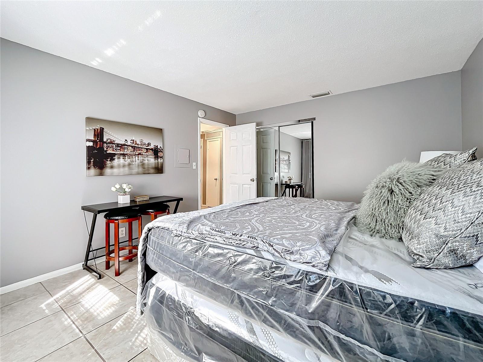 139 SE JEFFERSON CIR N, ST PETERSBURG, FL, 33713