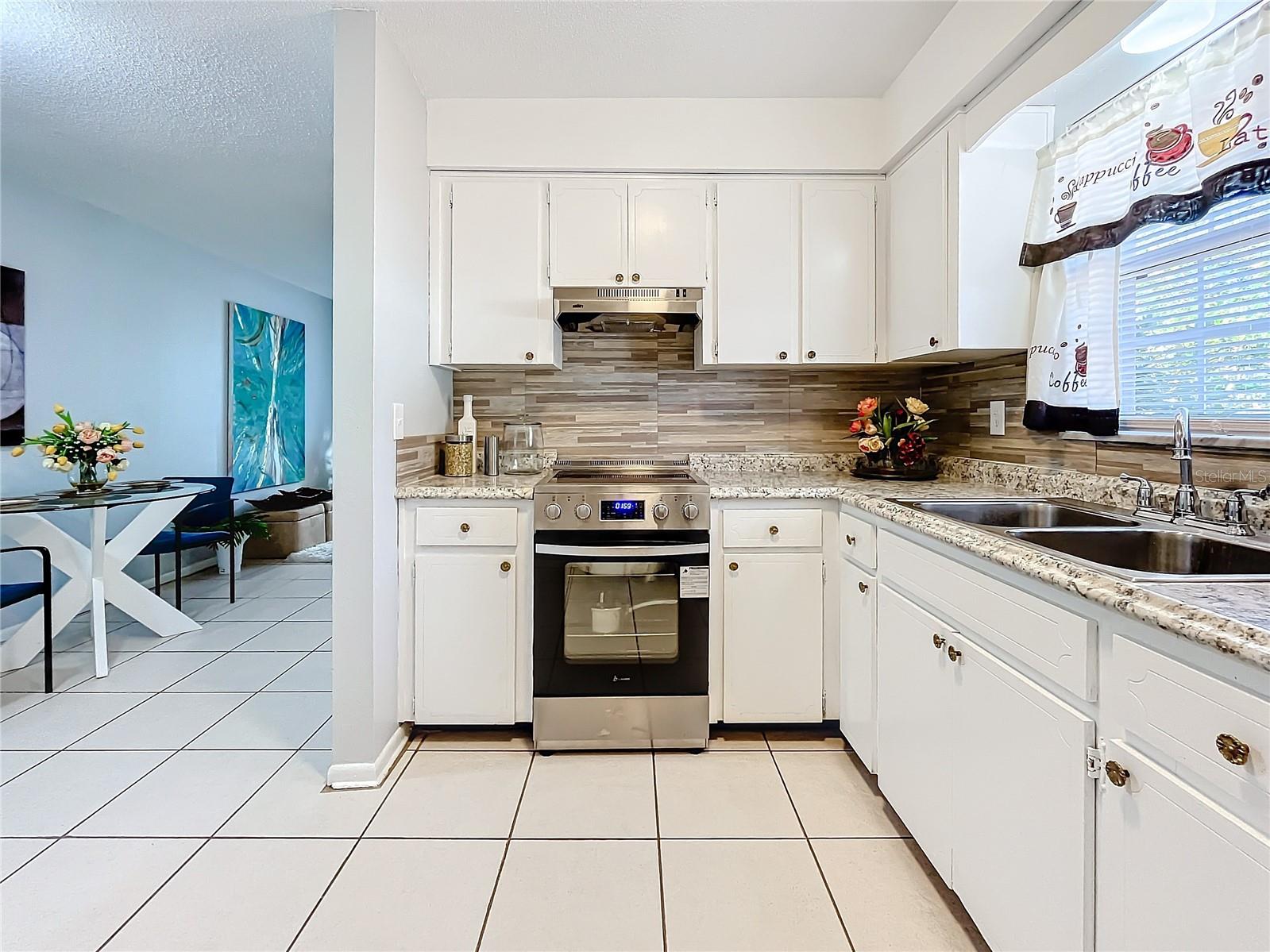 139 SE JEFFERSON CIR N, ST PETERSBURG, FL, 33713