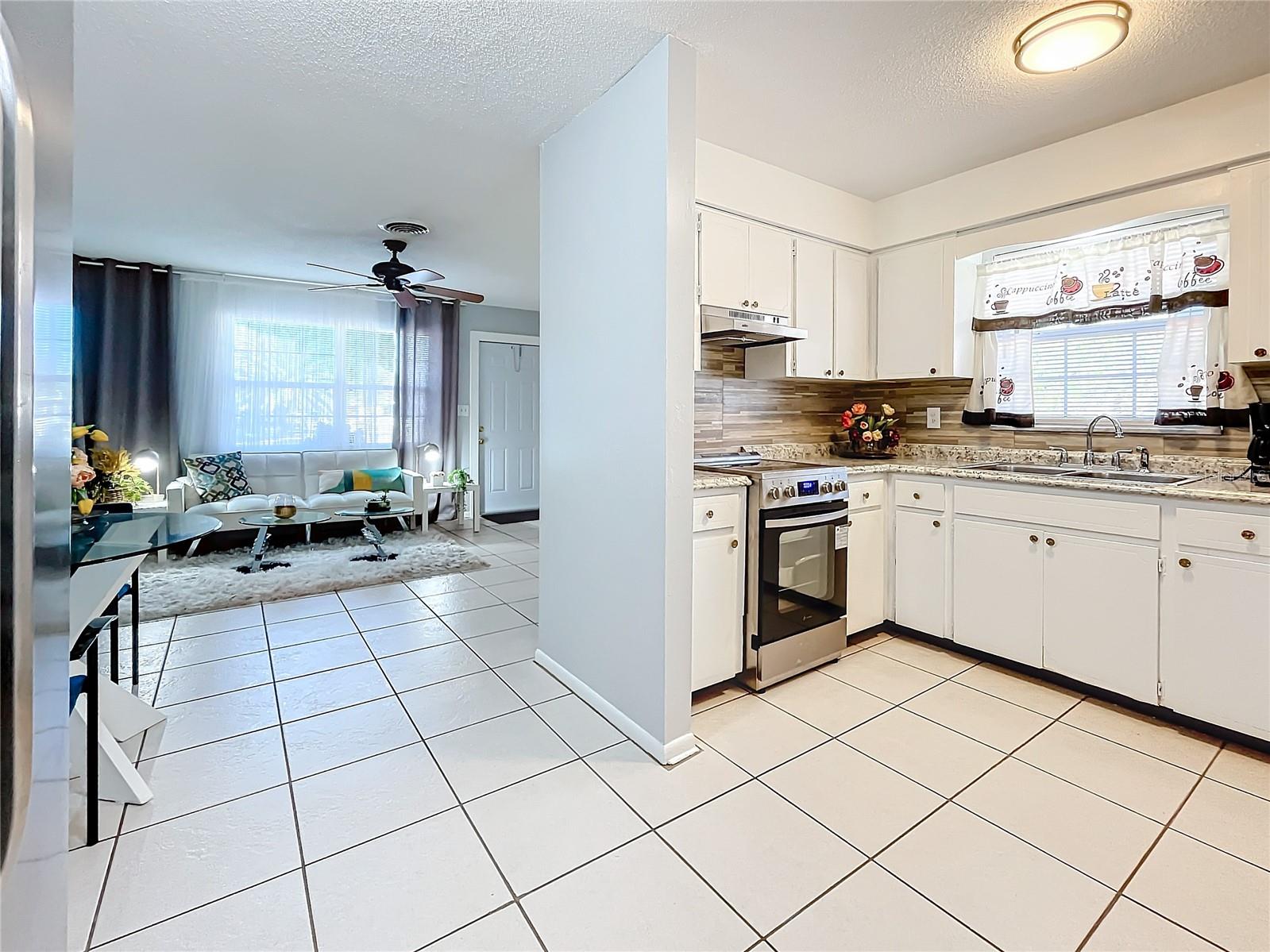 139 SE JEFFERSON CIR N, ST PETERSBURG, FL, 33713