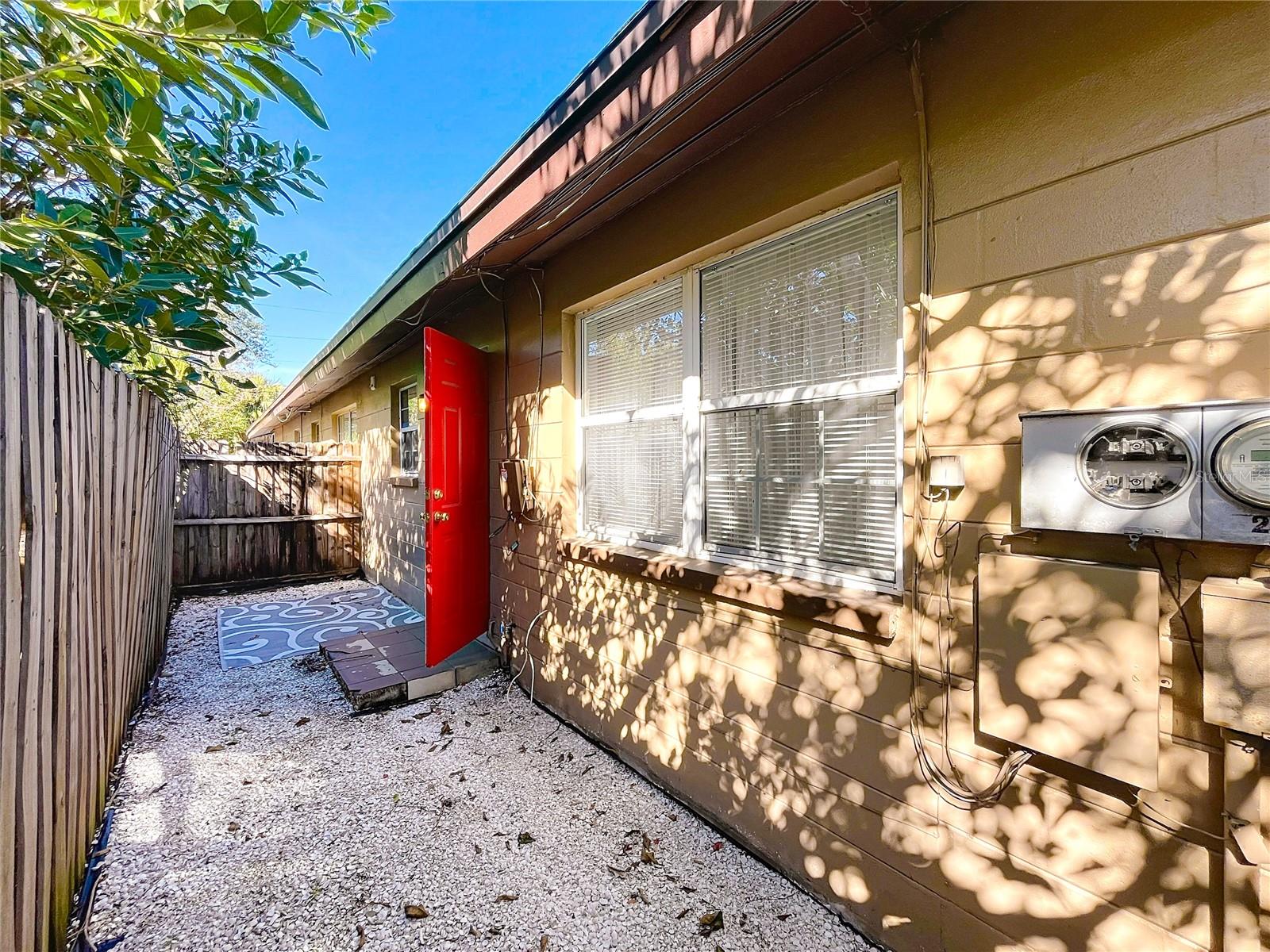 139 SE JEFFERSON CIR N, ST PETERSBURG, FL, 33713