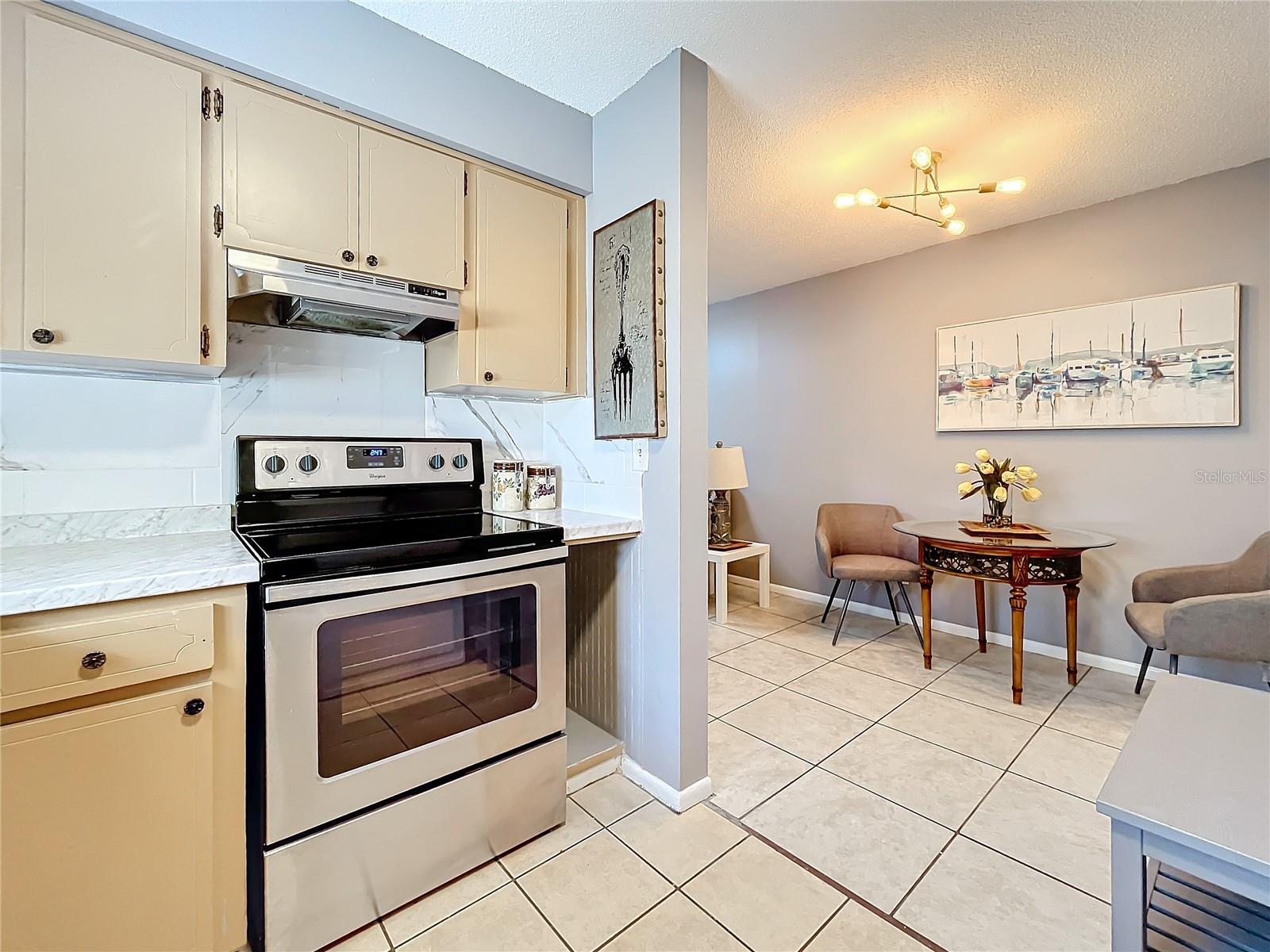 139 SE JEFFERSON CIR N, ST PETERSBURG, FL, 33713