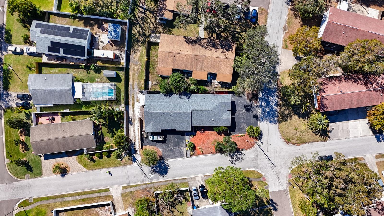 139 SE JEFFERSON CIR N, ST PETERSBURG, FL, 33713