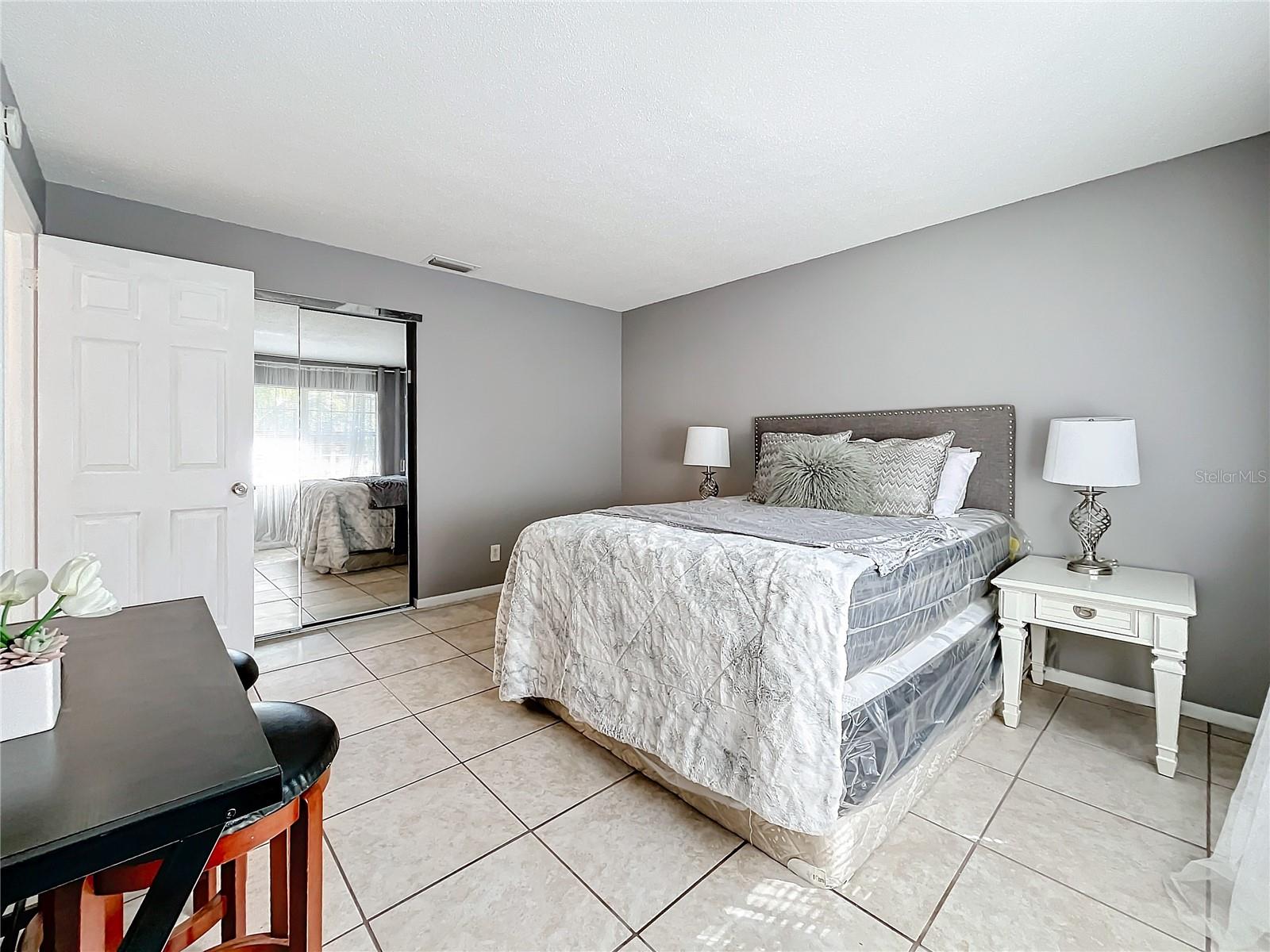 139 SE JEFFERSON CIR N, ST PETERSBURG, FL, 33713