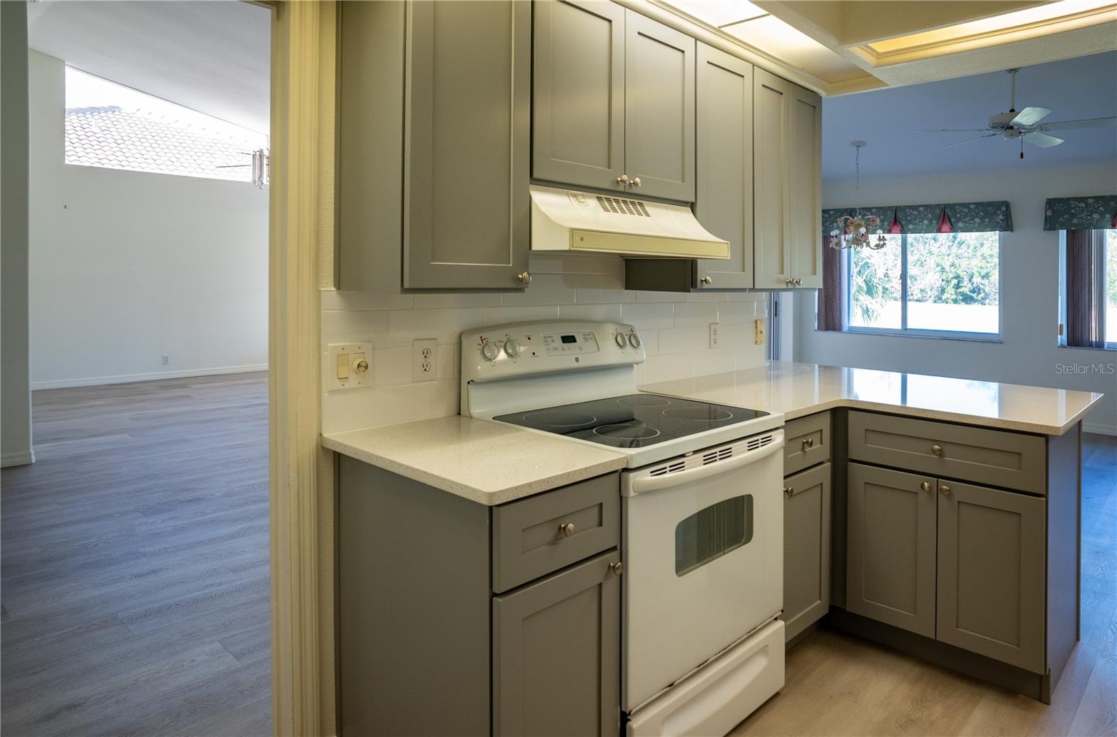8282 PARKSIDE DR, ENGLEWOOD, FL, 34224