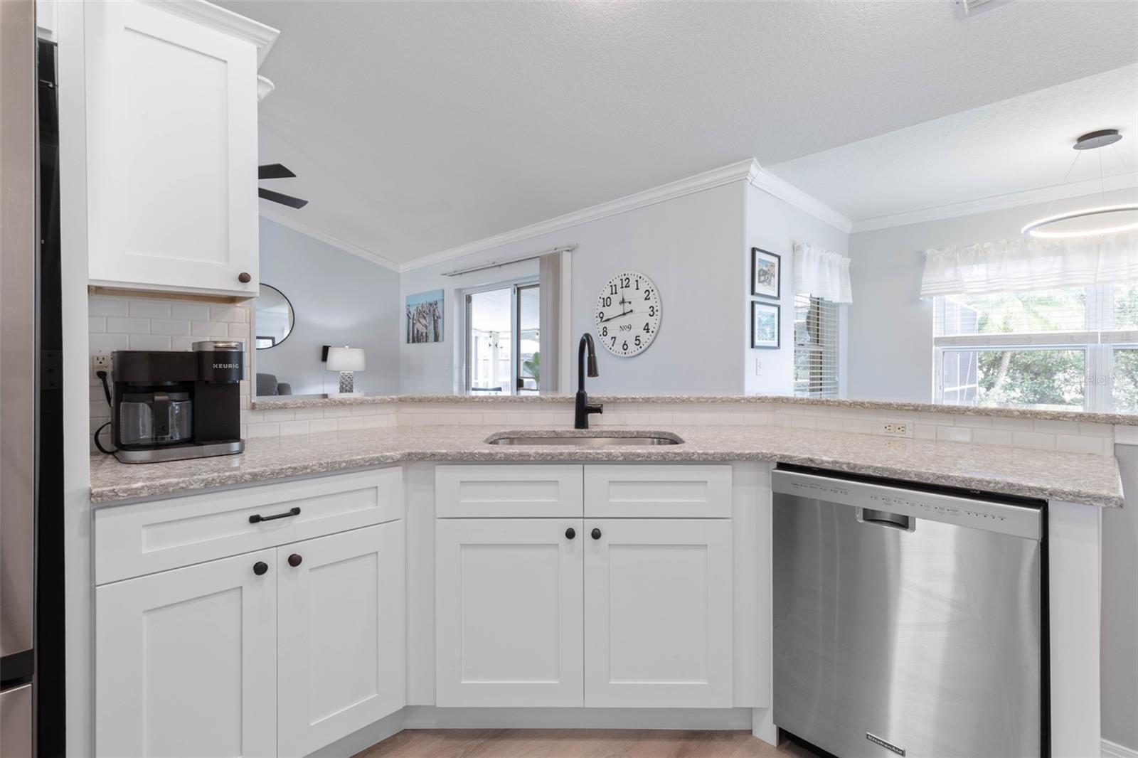 5 POINT PLEASANT DR, PALM COAST, FL, 32164