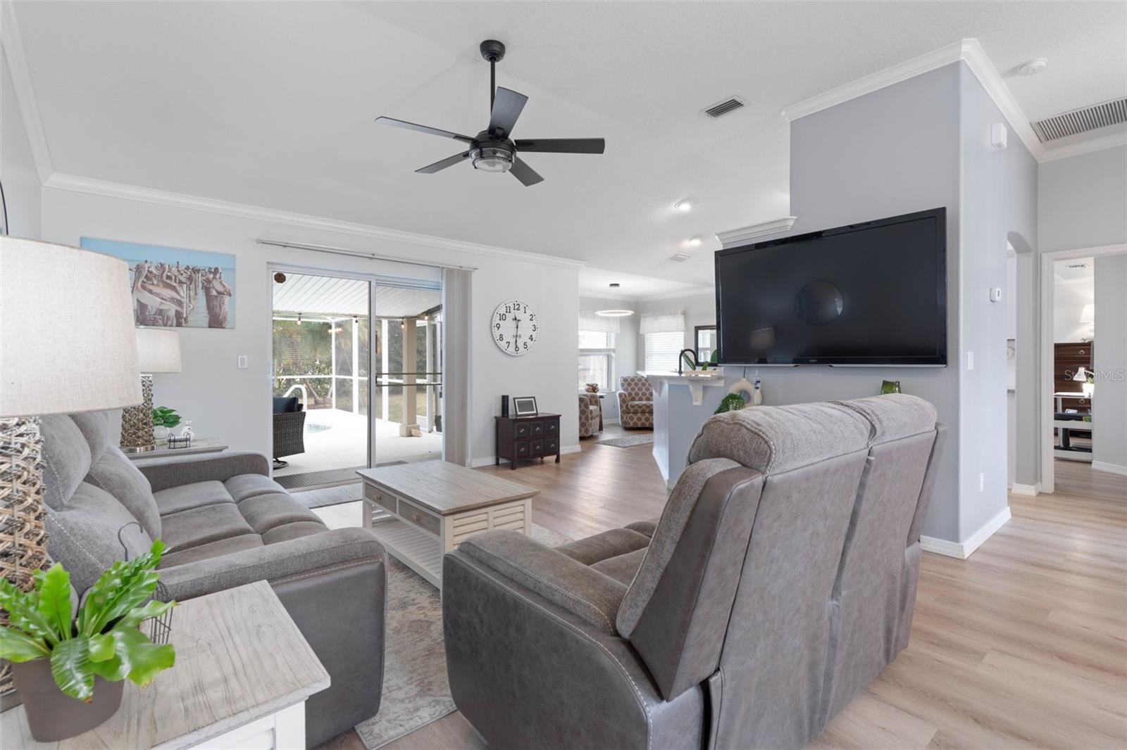 5 POINT PLEASANT DR, PALM COAST, FL, 32164
