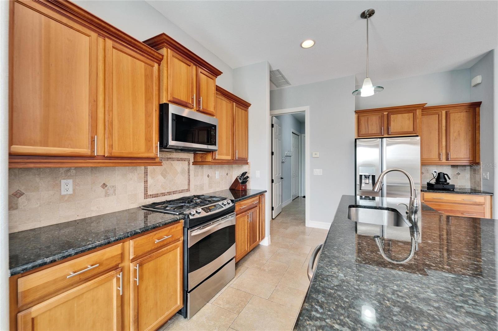 1934 HERITAGE LAKES BLVD, LAKELAND, FL, 33803