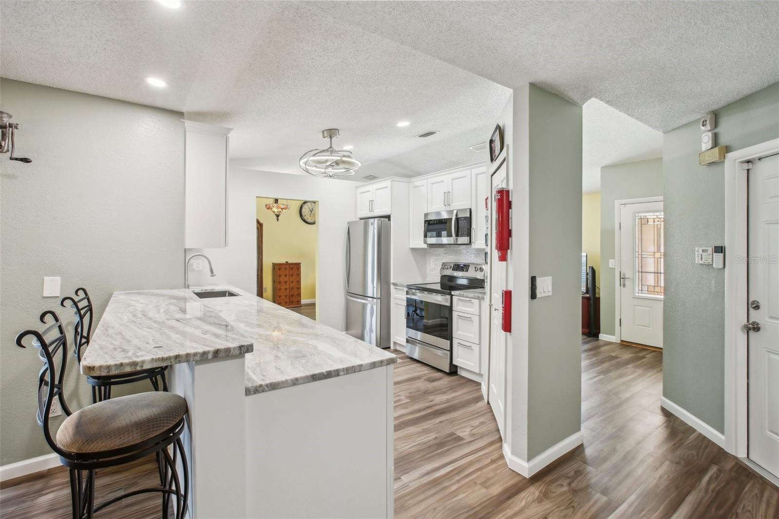 8428 PARKWOOD BLVD, SEMINOLE, FL, 33777