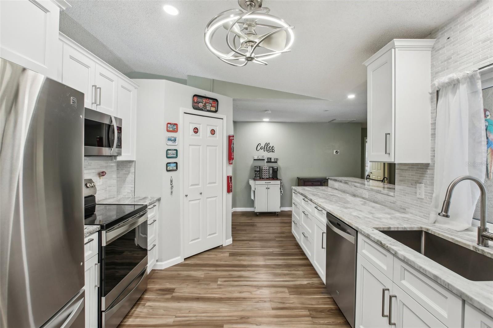 8428 PARKWOOD BLVD, SEMINOLE, FL, 33777