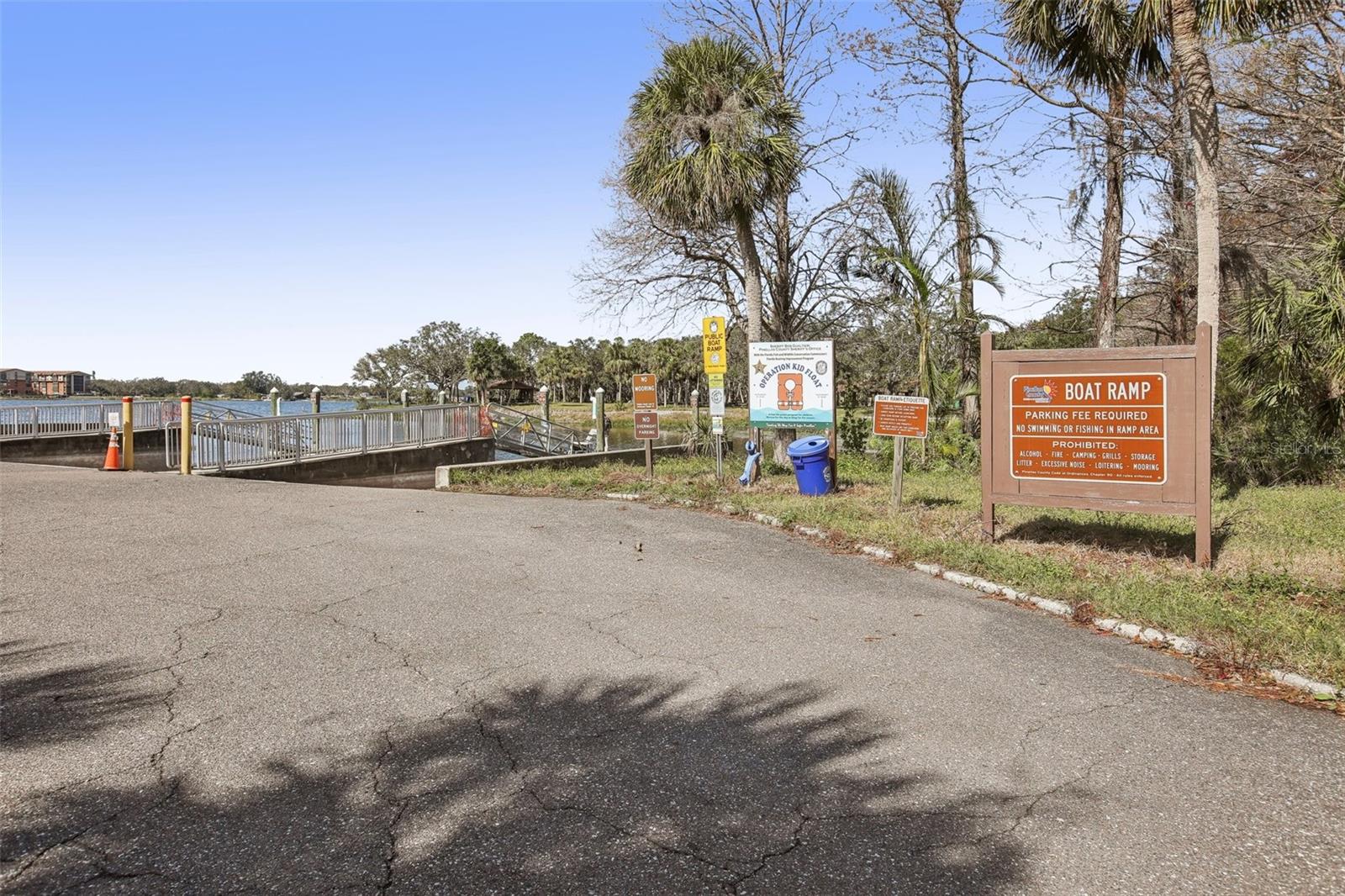 8428 PARKWOOD BLVD, SEMINOLE, FL, 33777
