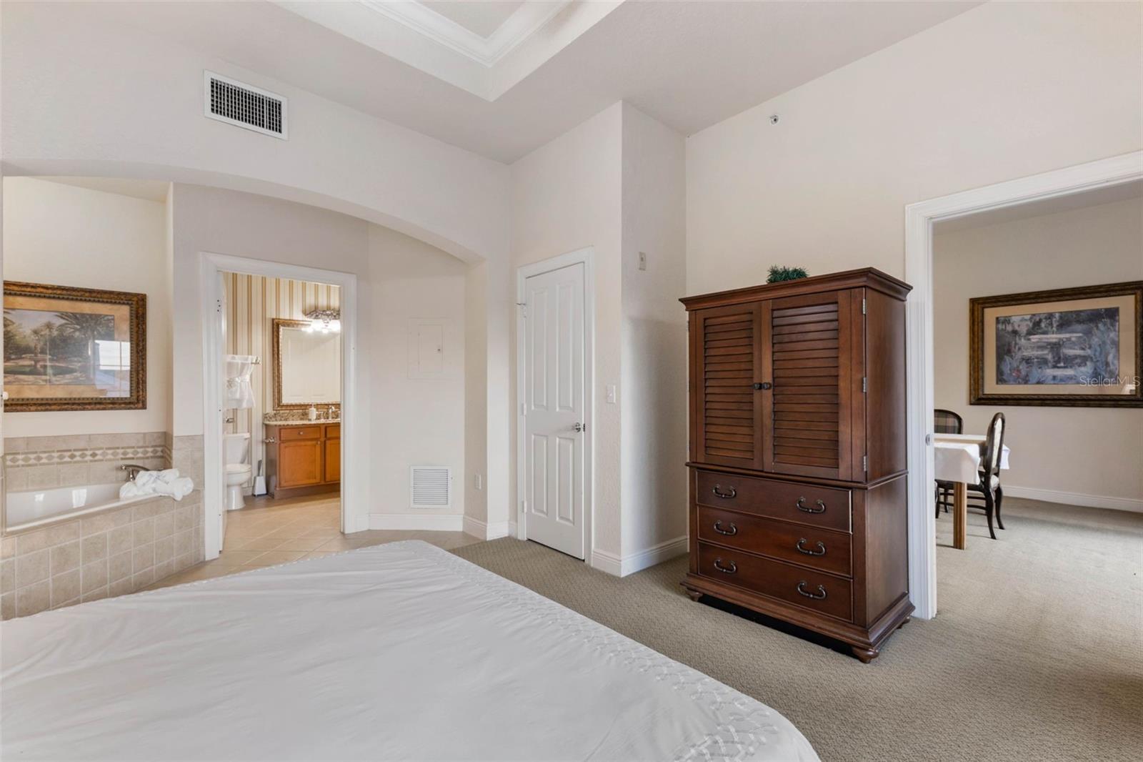 1310 SEVEN EAGLES CT #301, REUNION, FL, 34747