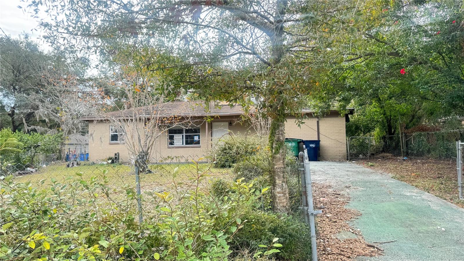 6405 RIVERBEND CIR, TAMPA, FL, 33610