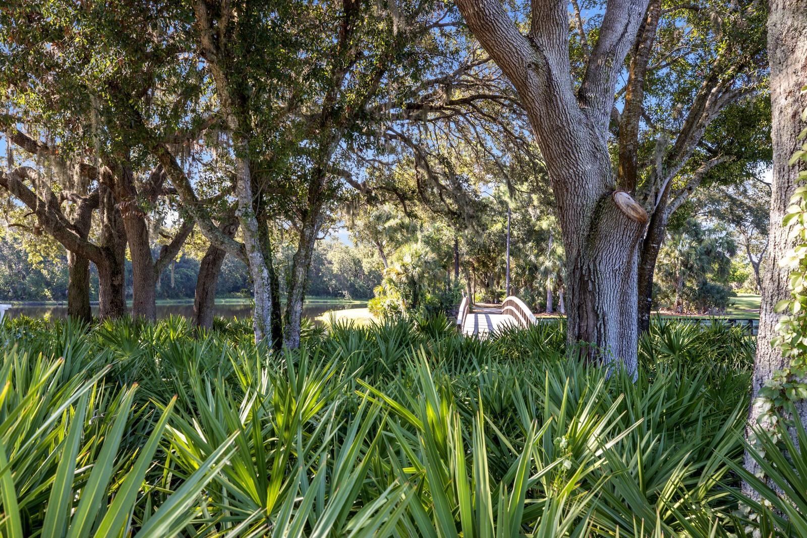6726 VIRGINIA XING, UNIVERSITY PARK, FL, 34201