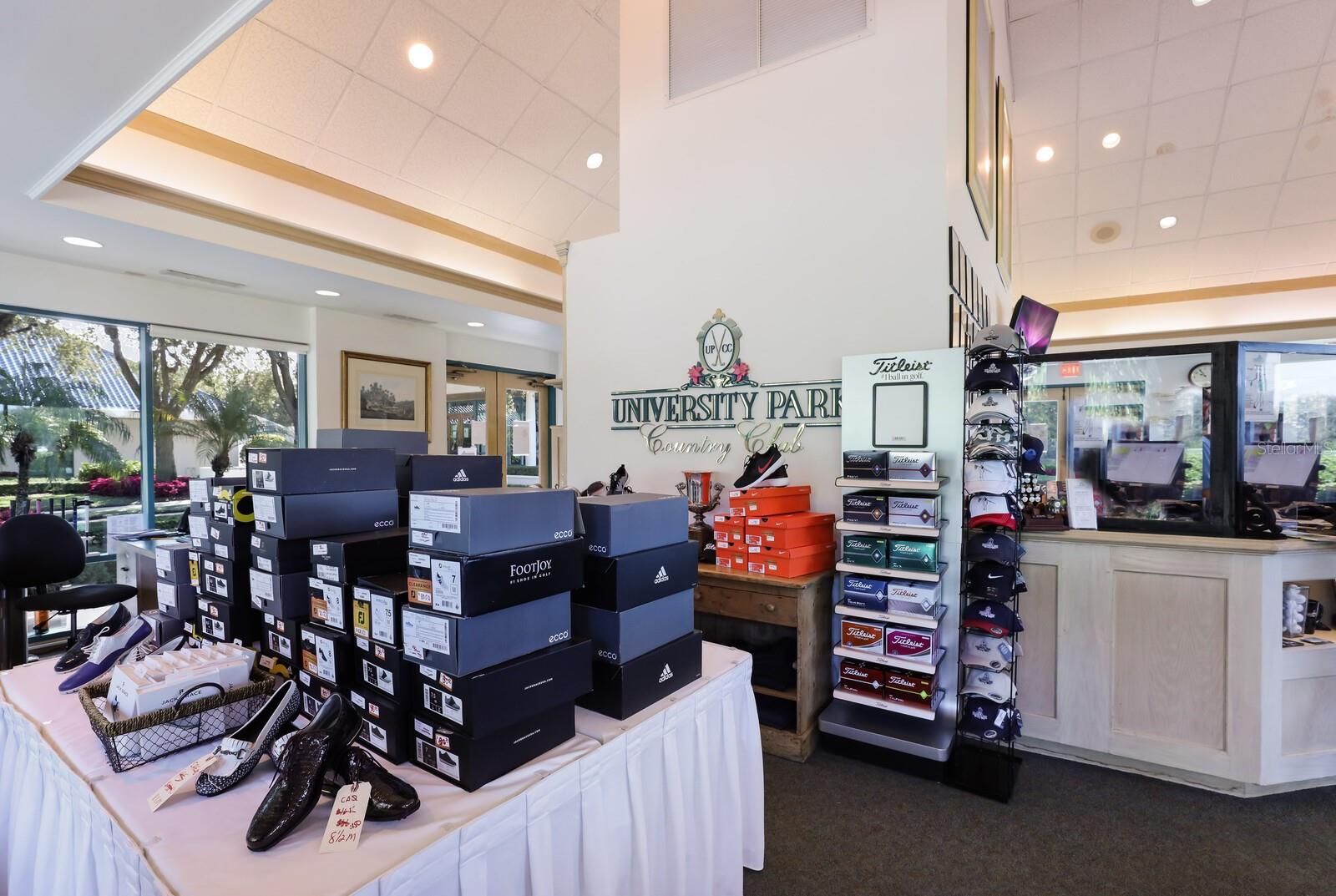 6726 VIRGINIA XING, UNIVERSITY PARK, FL, 34201