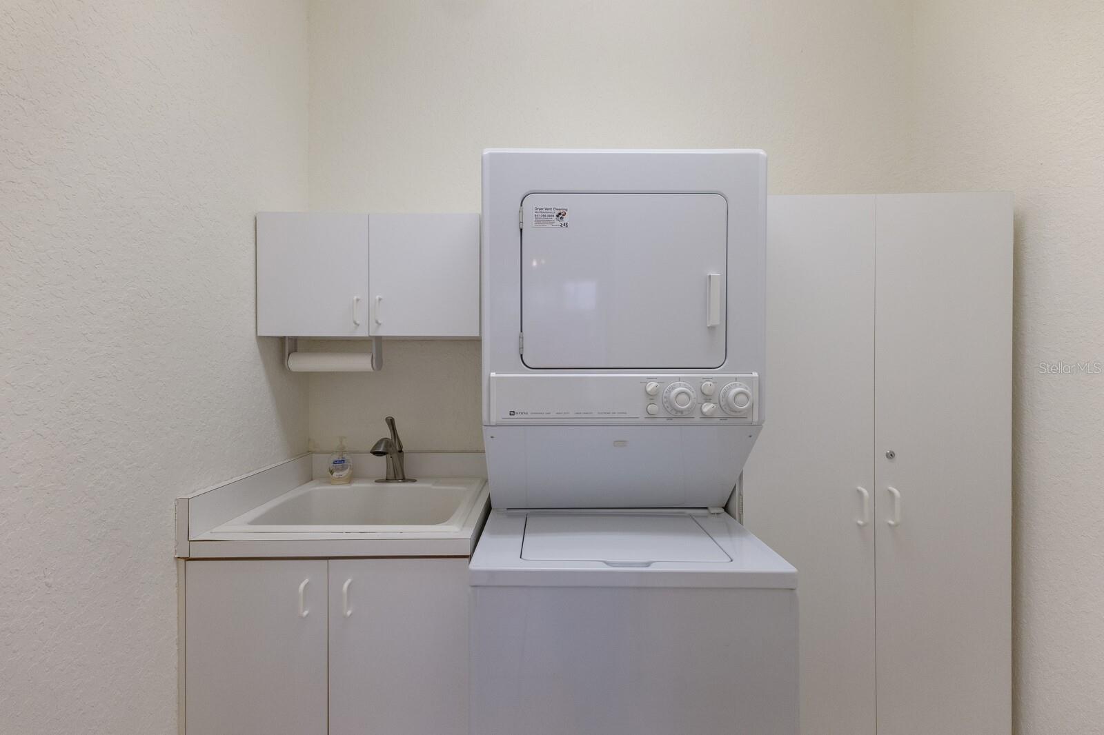6726 VIRGINIA XING, UNIVERSITY PARK, FL, 34201