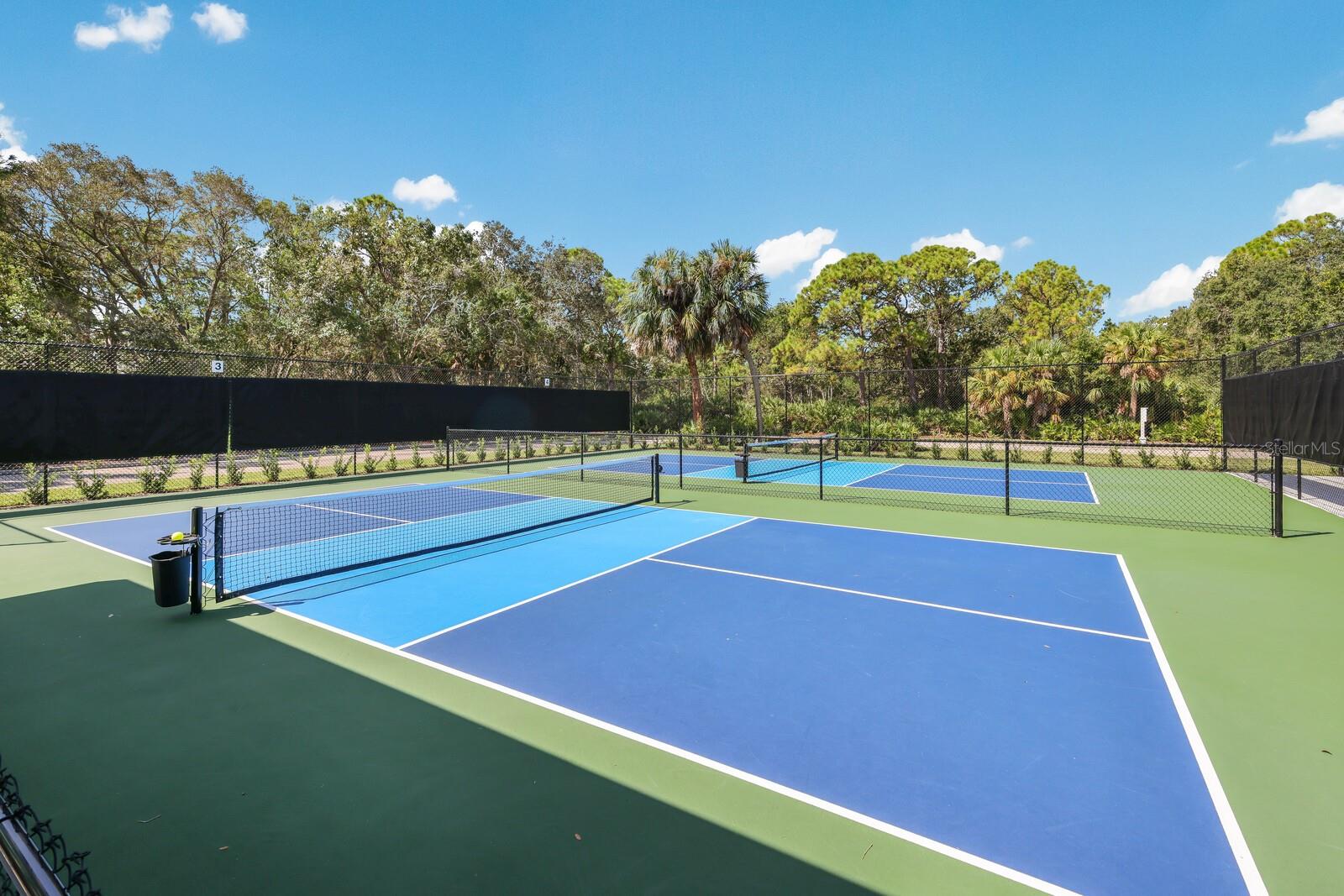 6726 VIRGINIA XING, UNIVERSITY PARK, FL, 34201